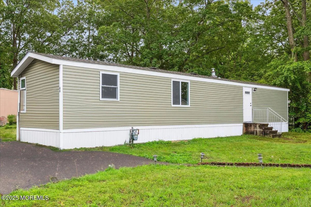 Toms River, New Jersey 08755, United States, 2 Bedrooms Bedrooms, ,1 BathroomBathrooms,Residential,Active,141854