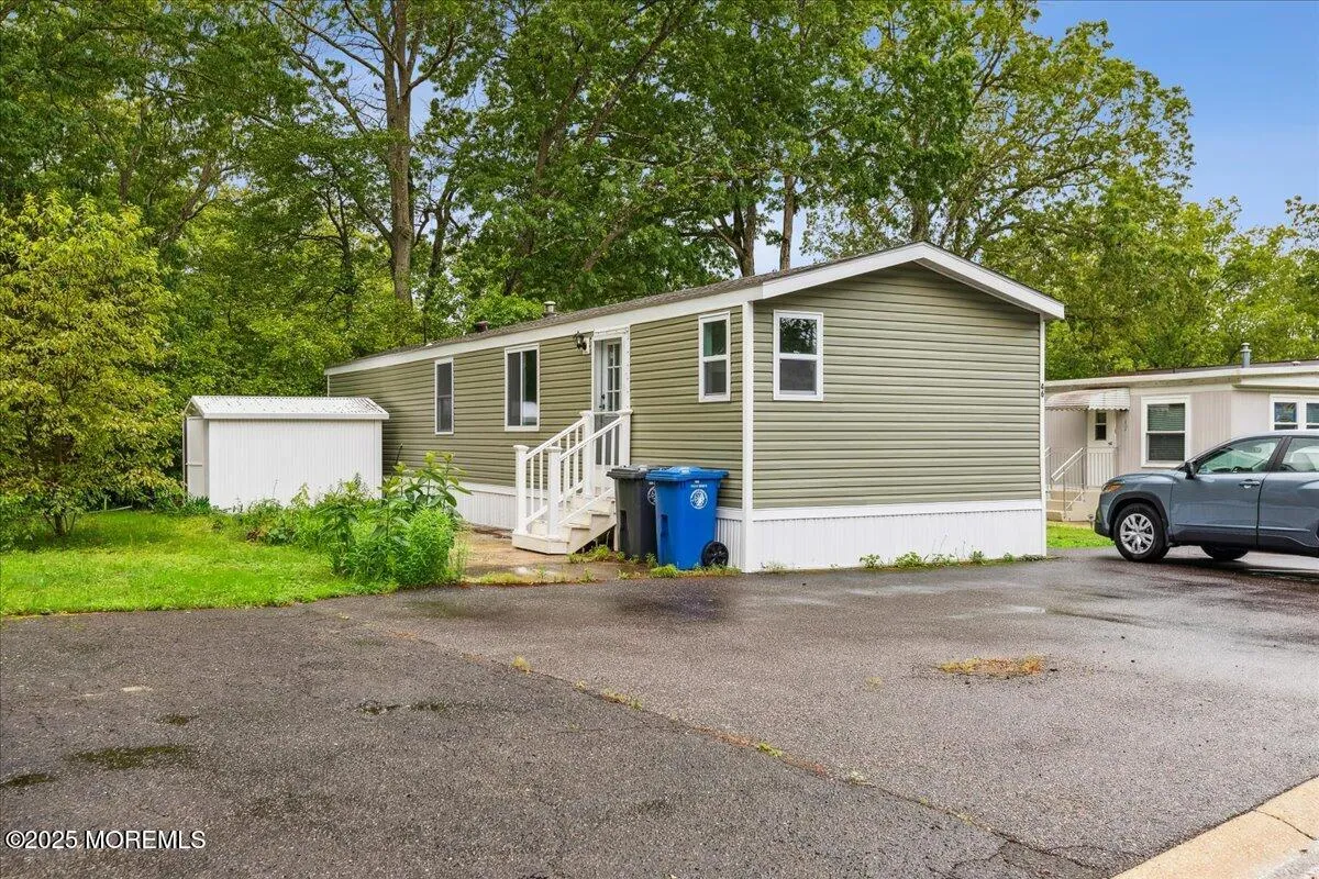 Toms River, New Jersey 08755, United States, 2 Bedrooms Bedrooms, ,1 BathroomBathrooms,Residential,Active,141854