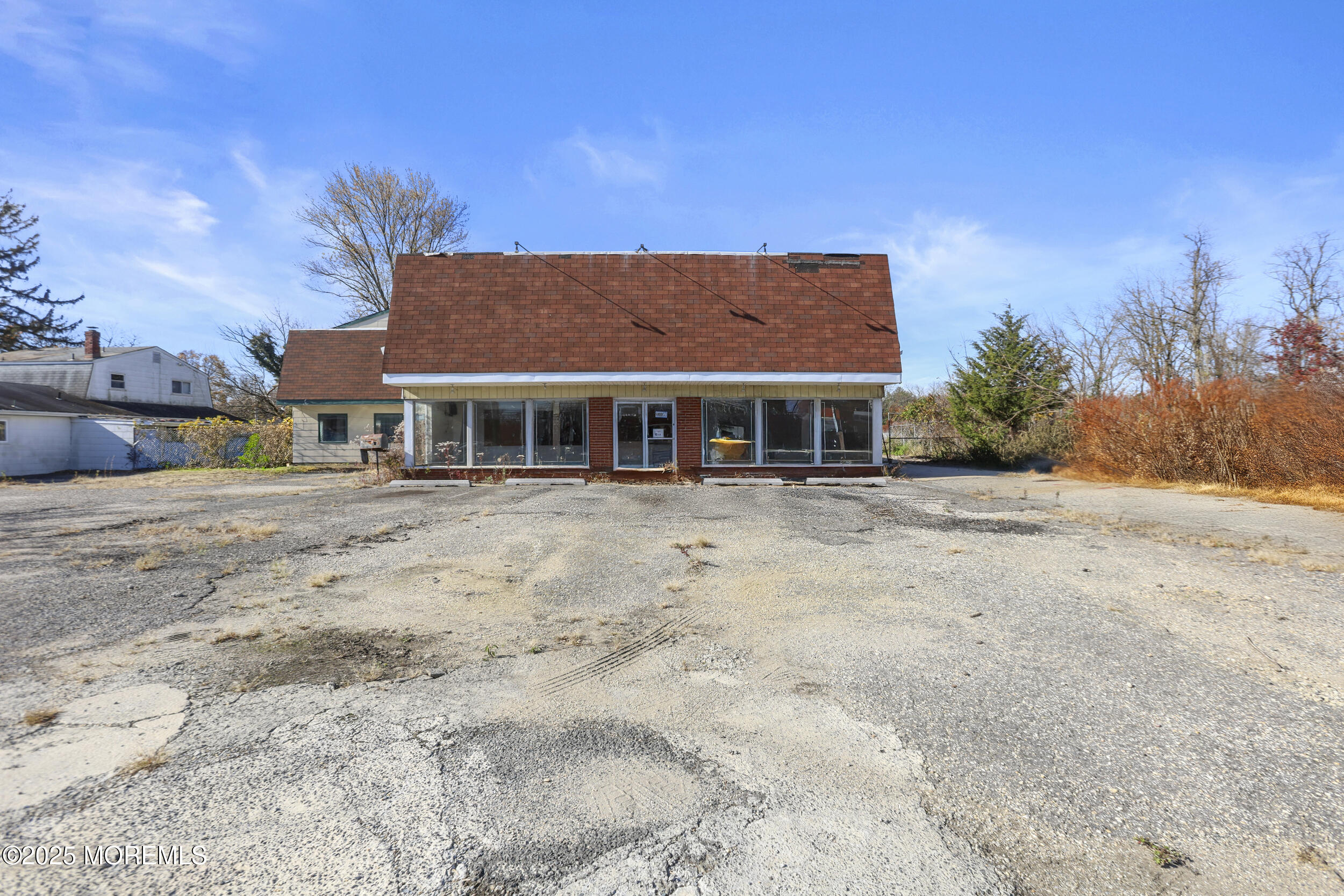 6850-6854 Us Highway 9