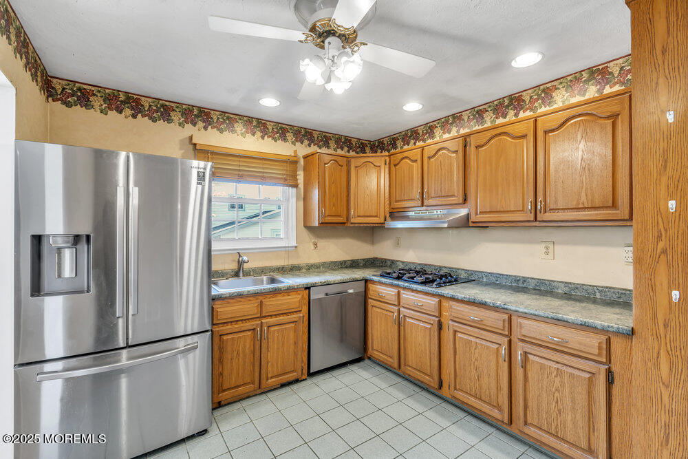 4 Minnesota Drive, Jackson, New Jersey image 16
