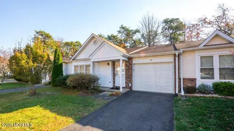 33 Nicole Court, Lakewood, NJ 08701 - MLS#: 22502253
