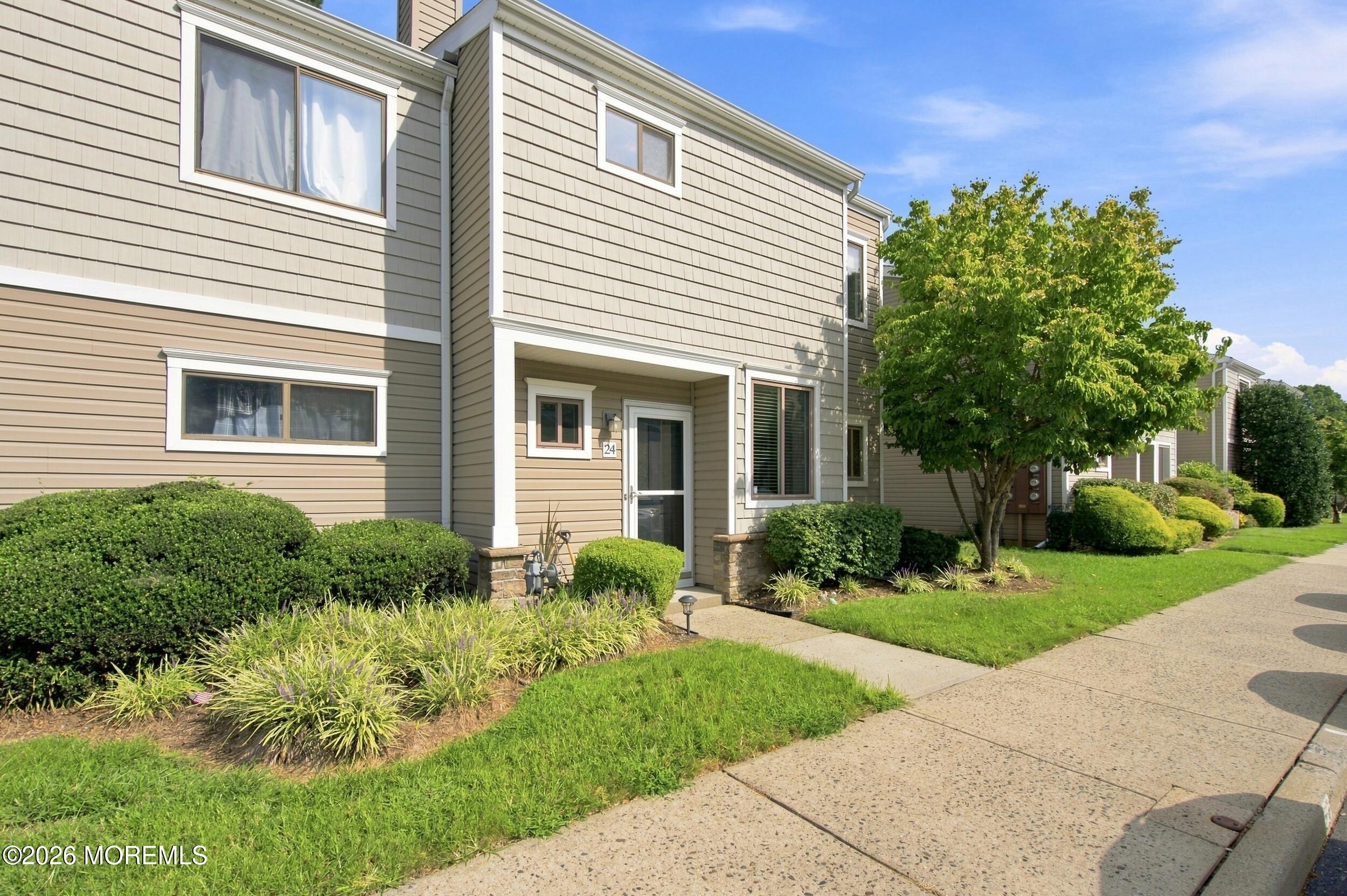 24 Gloria Court