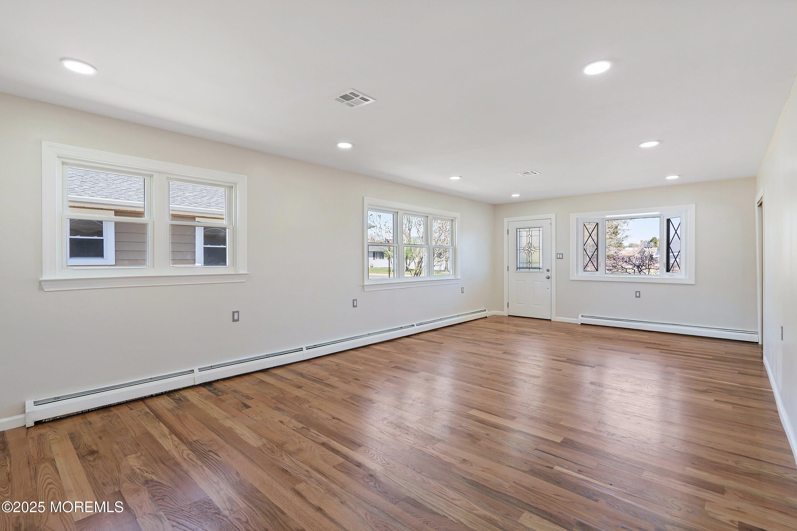 462 Jamaica Boulevard, Toms River, New Jersey image 12
