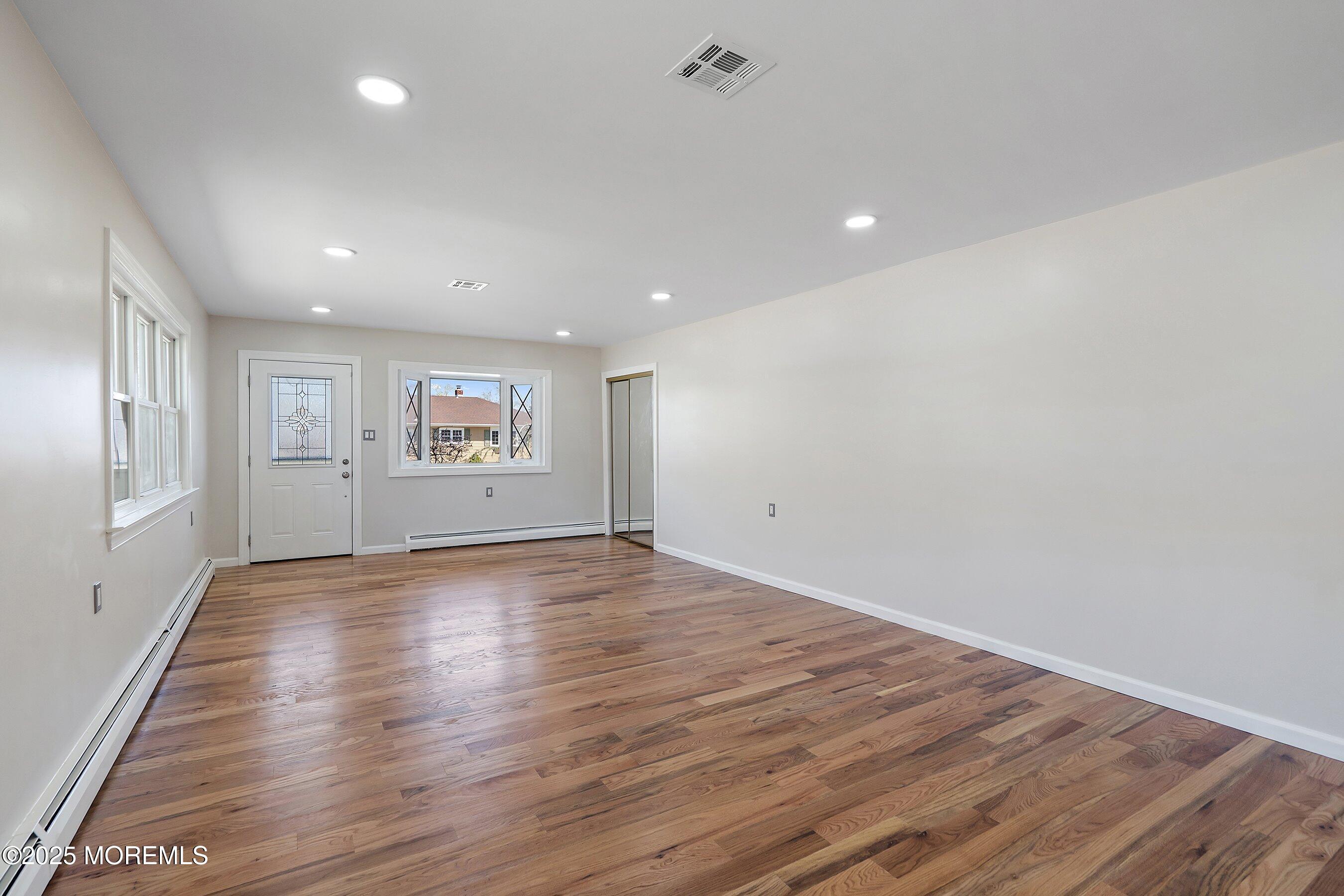 462 Jamaica Boulevard, Toms River, New Jersey image 13