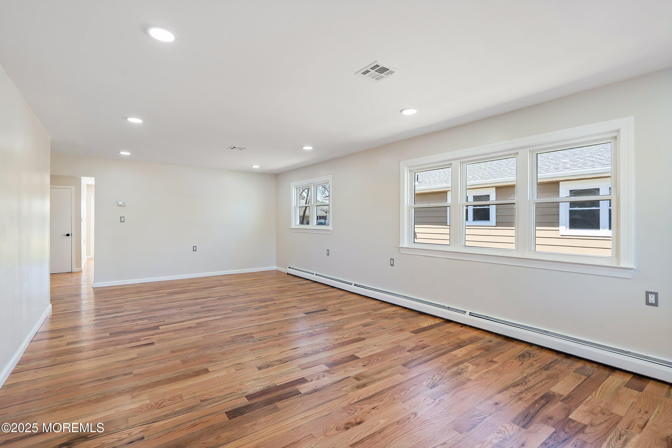 462 Jamaica Boulevard, Toms River, New Jersey image 11