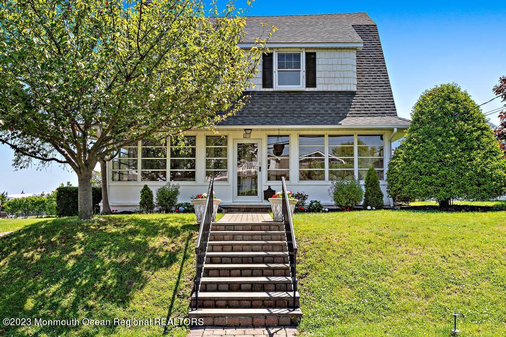 27 Shrewsbury Drive