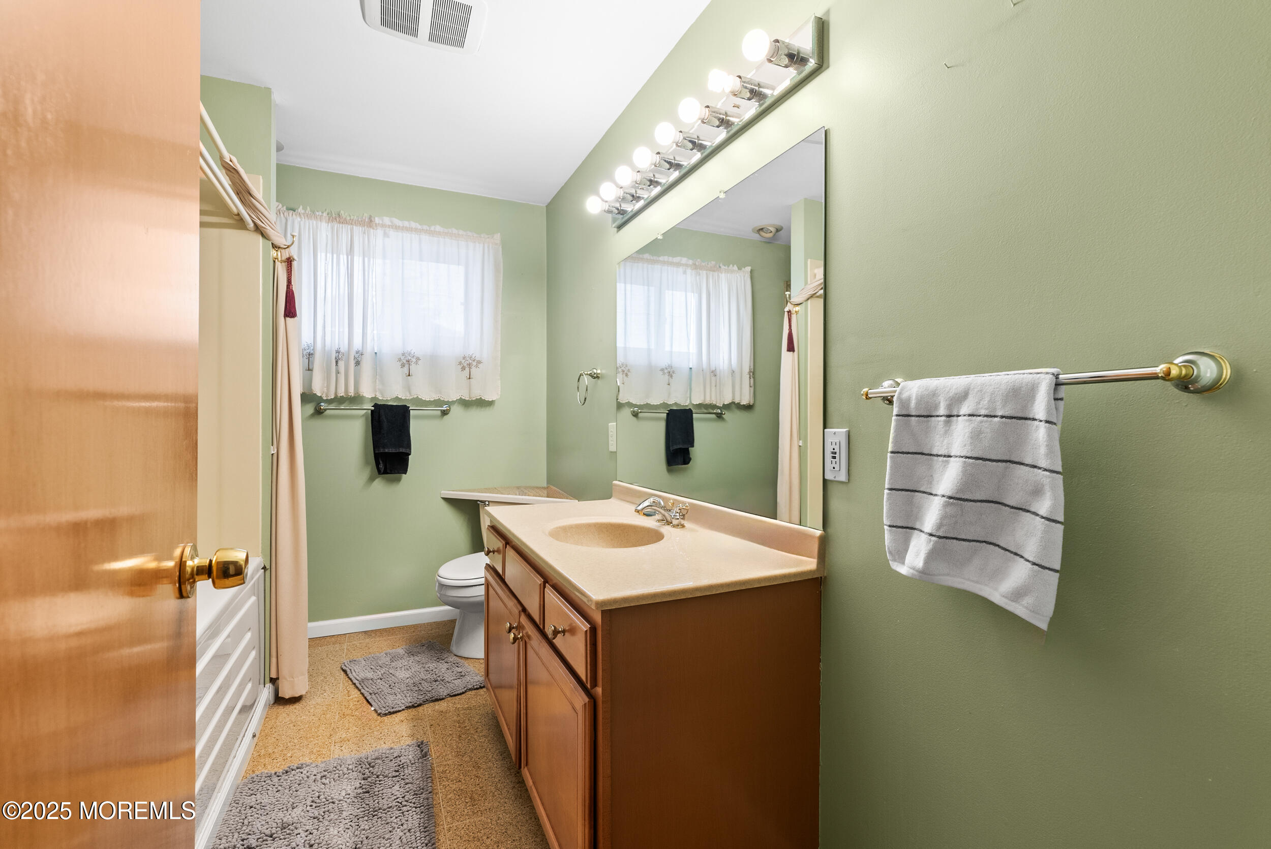 521 Cedar Avenue, West Long Branch, New Jersey image 19