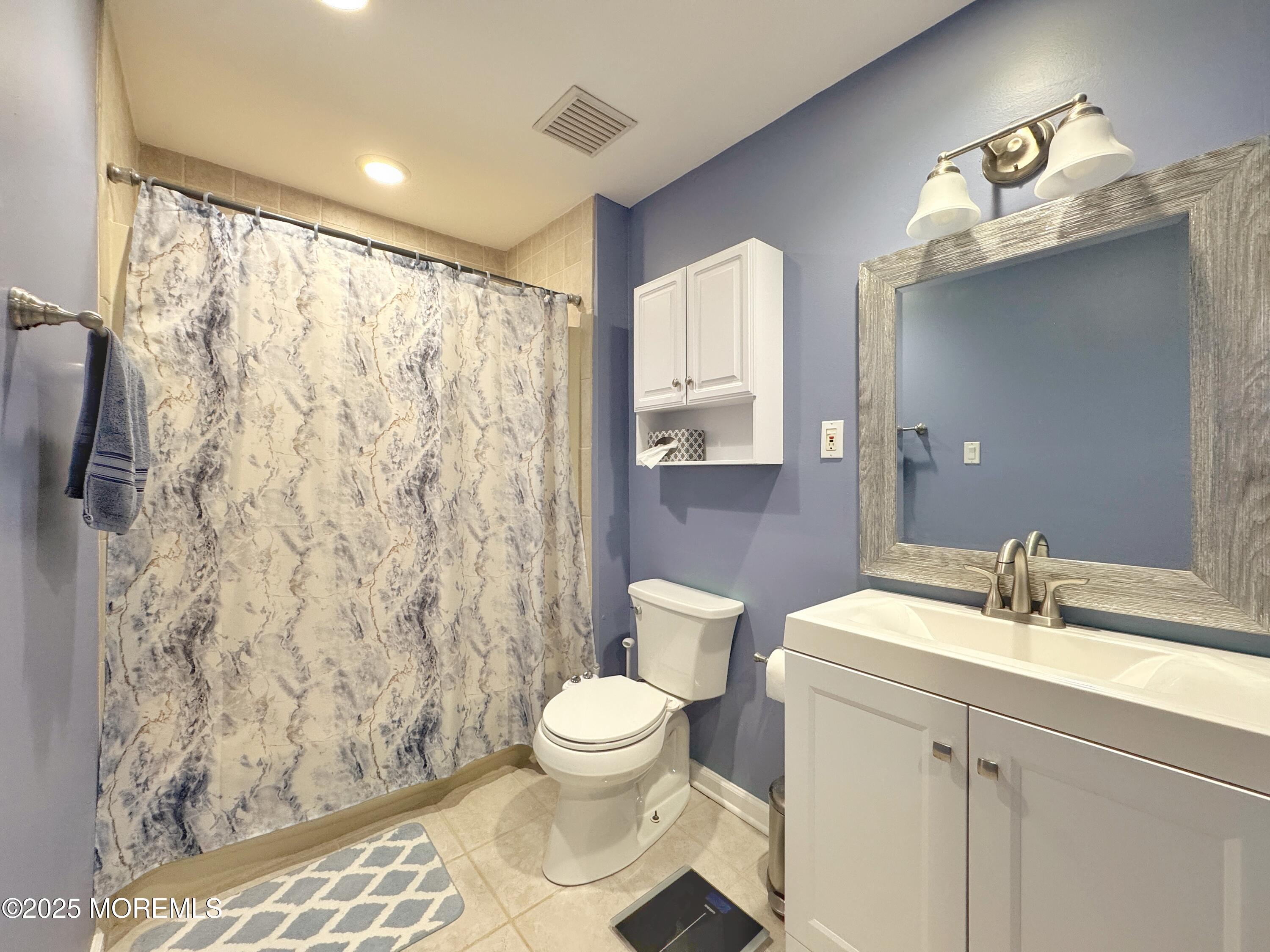 90 Village Green Way, Hazlet, New Jersey image 6