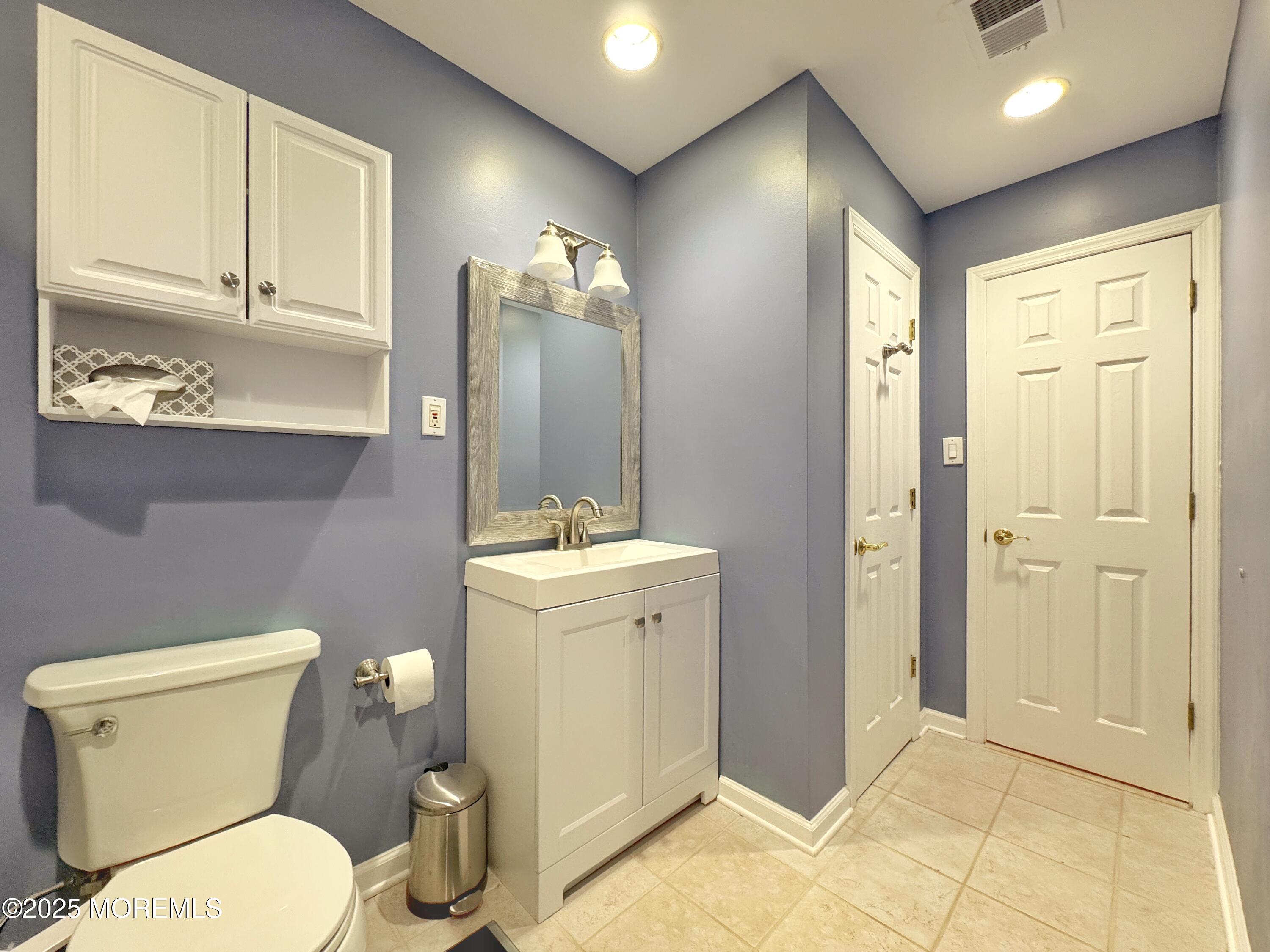 90 Village Green Way, Hazlet, New Jersey image 7