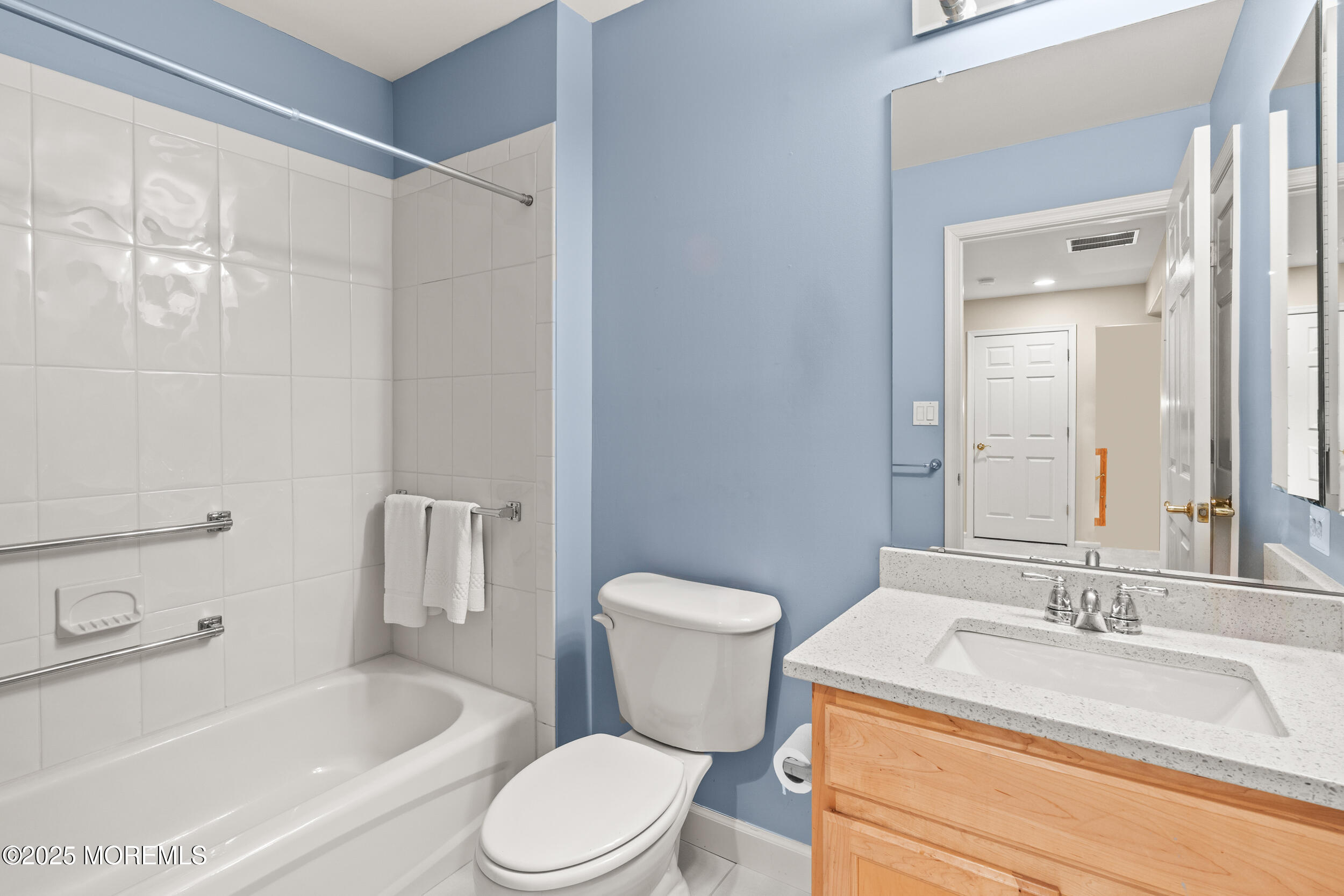 46 Narrowbrook Court, Manalapan, New Jersey image 48