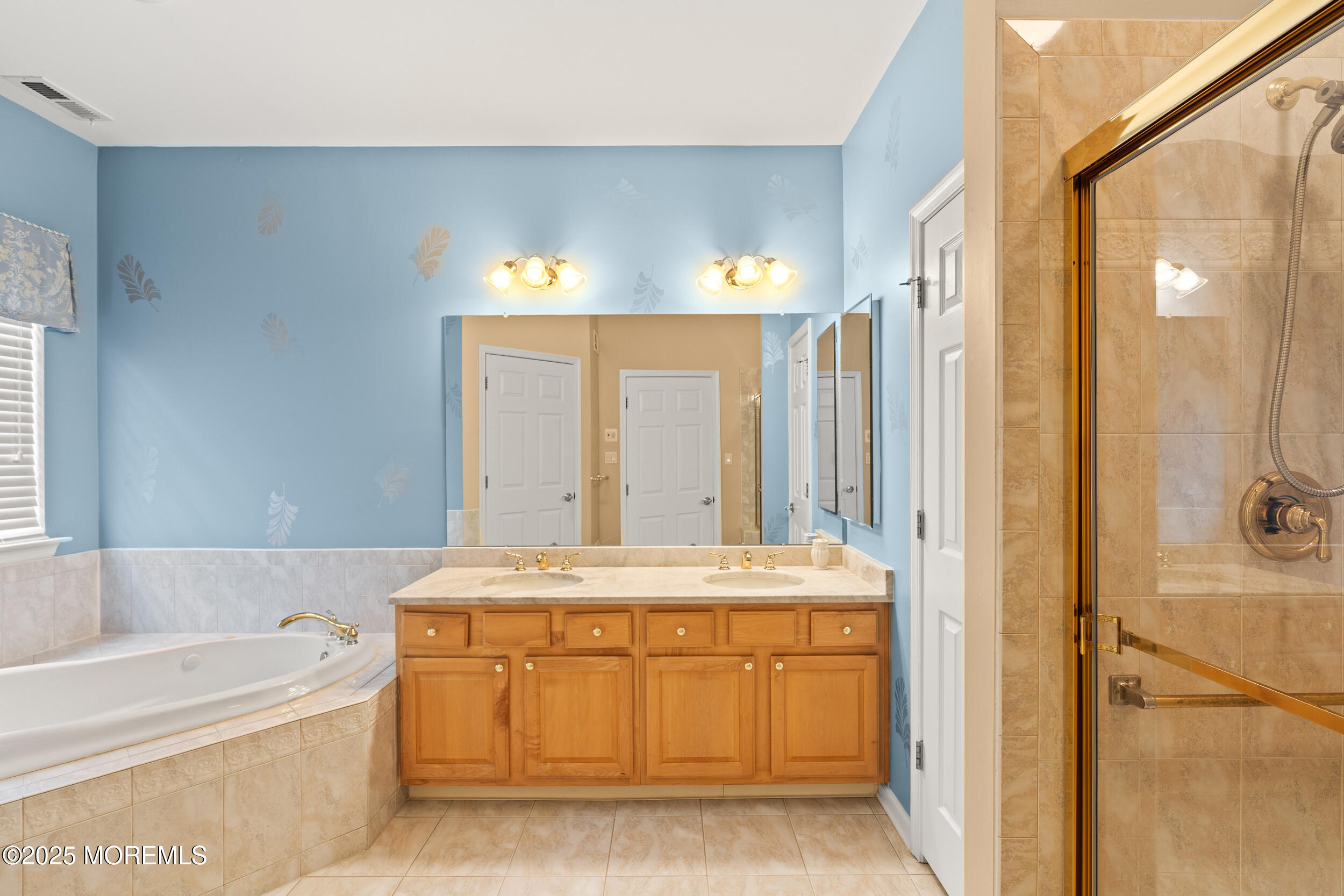 46 Narrowbrook Court, Manalapan, New Jersey image 39
