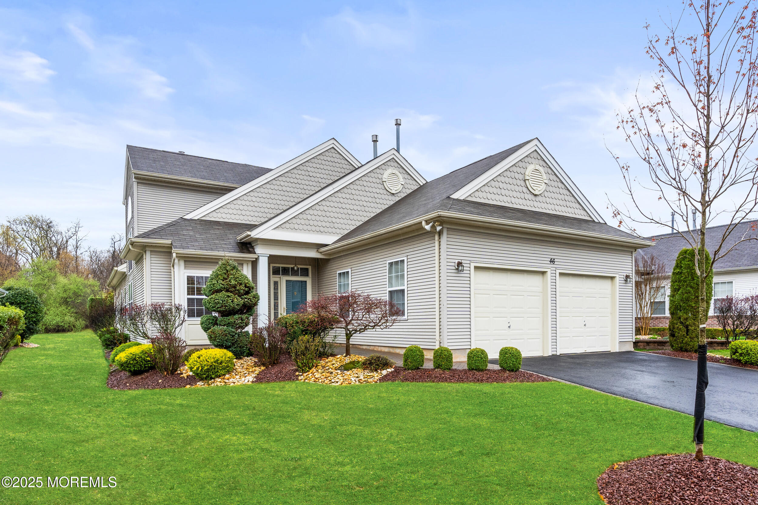 46 Narrowbrook Court, Manalapan, New Jersey image 1