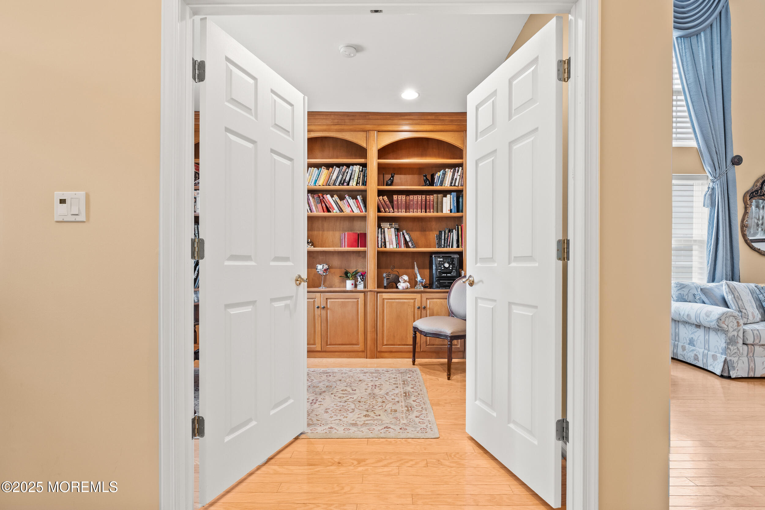 46 Narrowbrook Court, Manalapan, New Jersey image 10