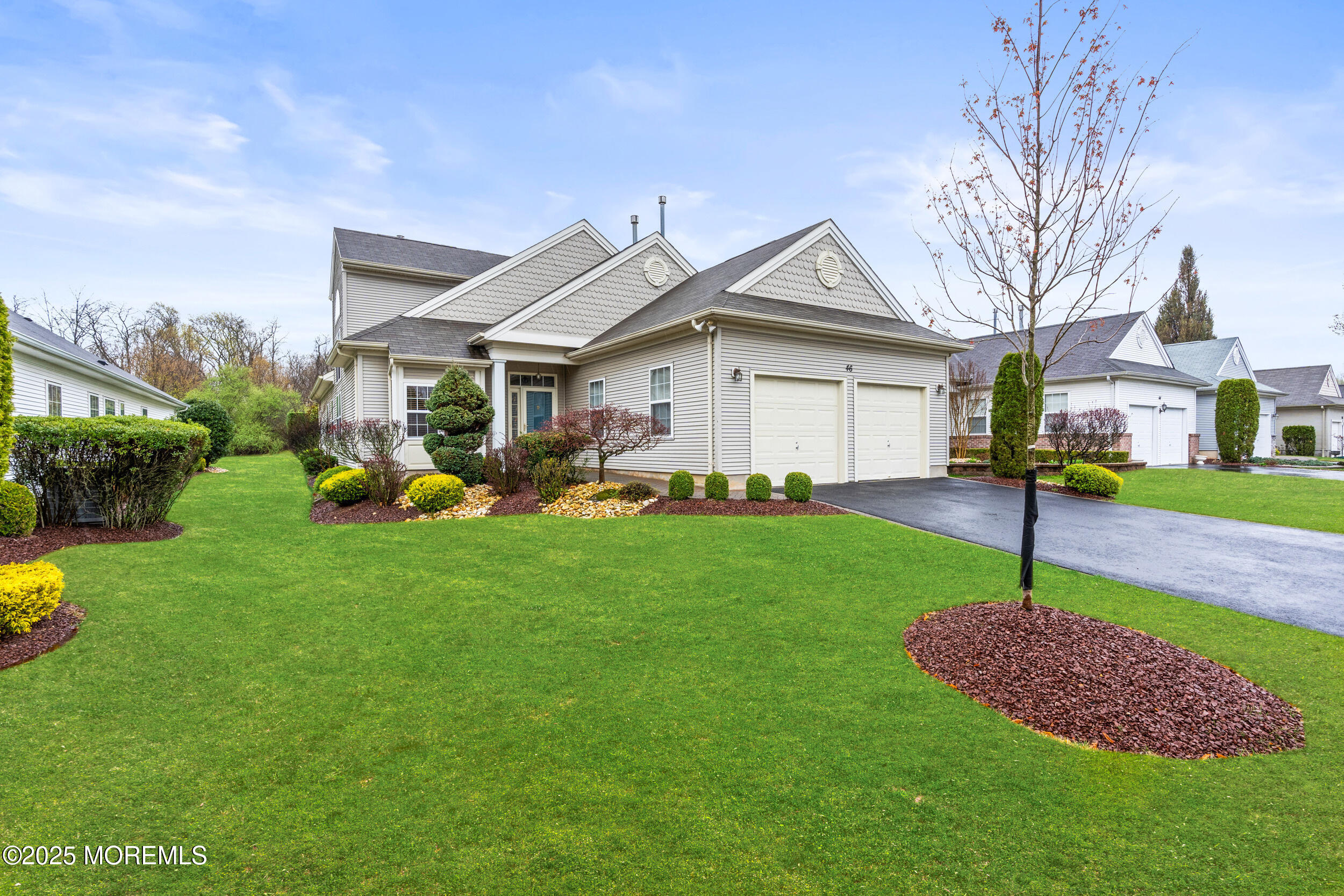 46 Narrowbrook Court, Manalapan, New Jersey image 2
