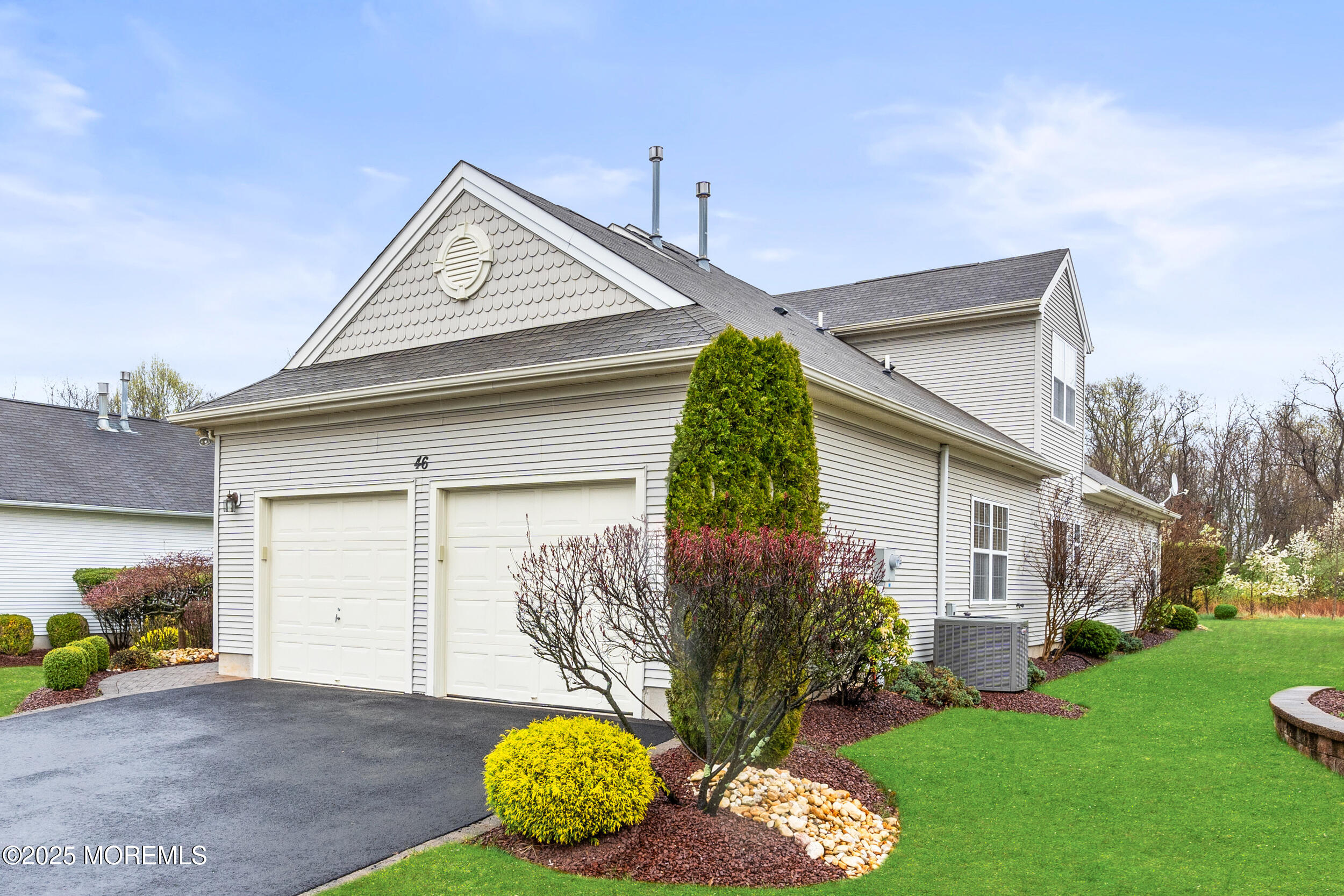 46 Narrowbrook Court, Manalapan, New Jersey image 5