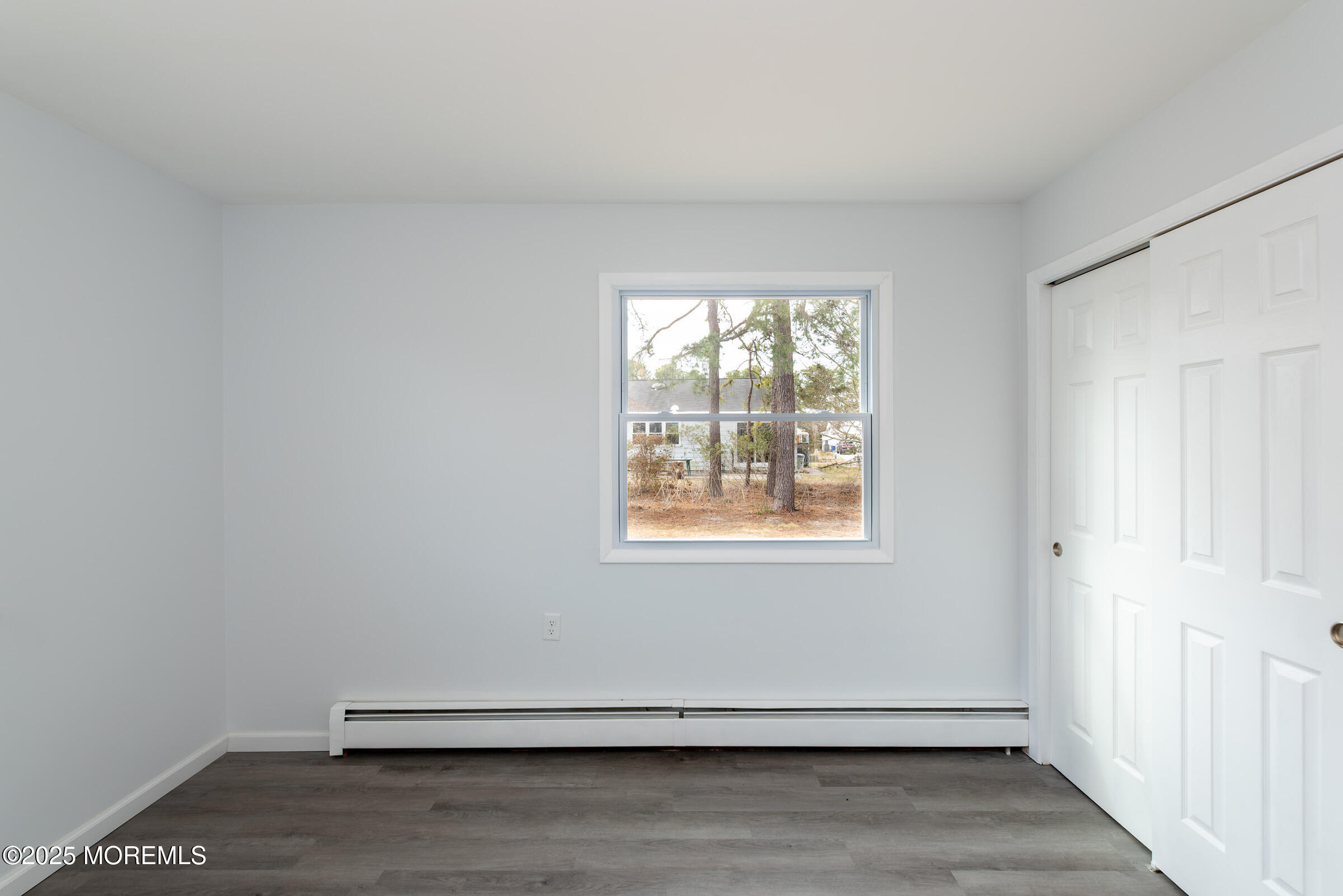 11 La Terraza Drive, Toms River, New Jersey image 9