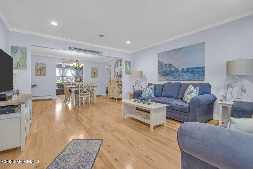 111 Langley Court, Toms River, New Jersey image 9
