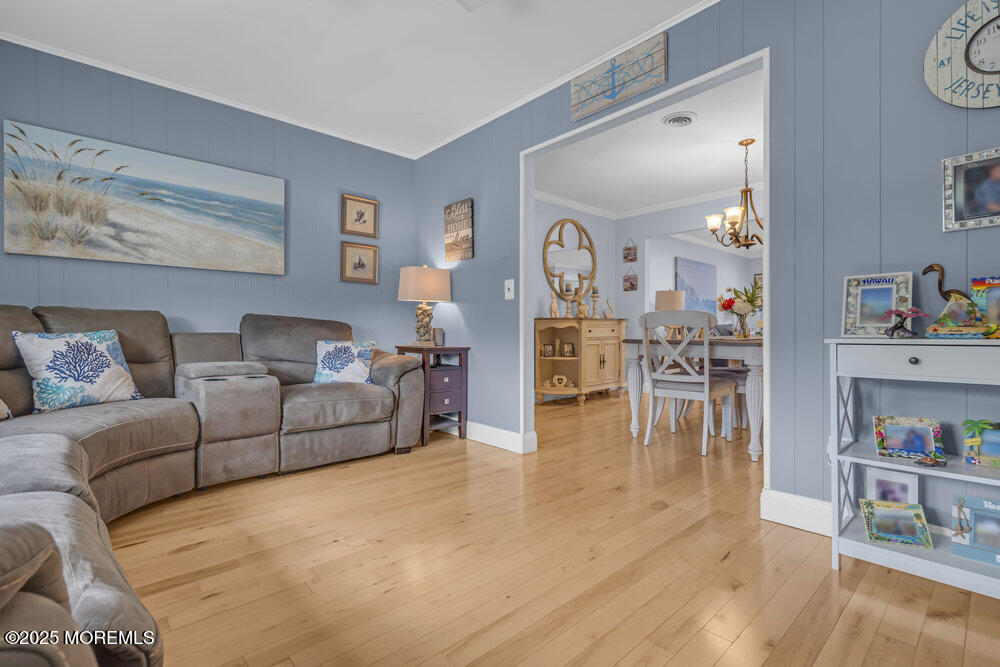 111 Langley Court, Toms River, New Jersey image 14