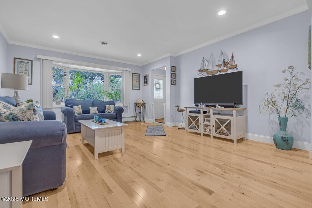 111 Langley Court, Toms River, New Jersey image 8