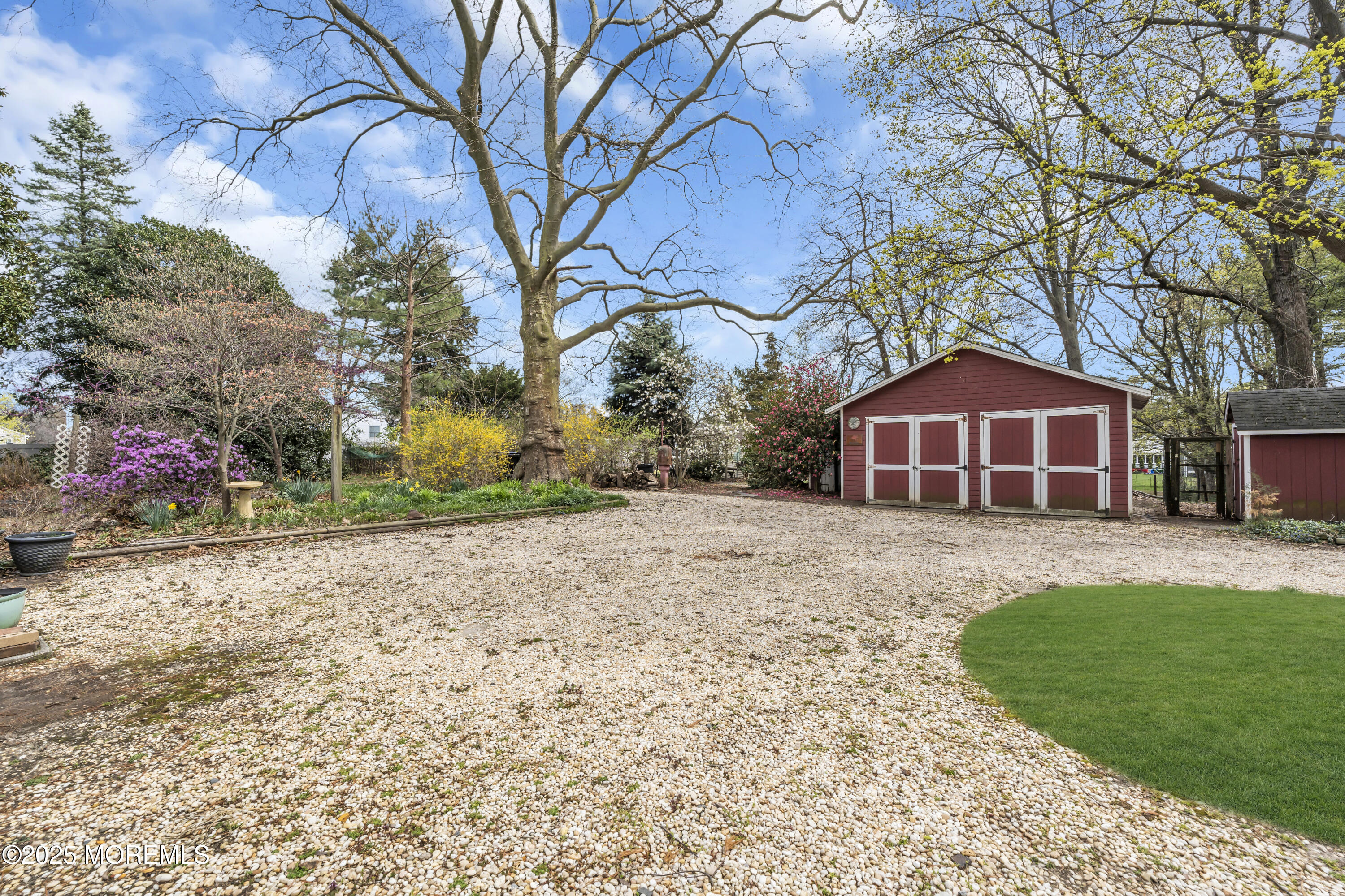 Hazlet, New Jersey, 07730, United States, 4 Bedrooms Bedrooms, ,2 BathroomsBathrooms,Residential,Active,2043138