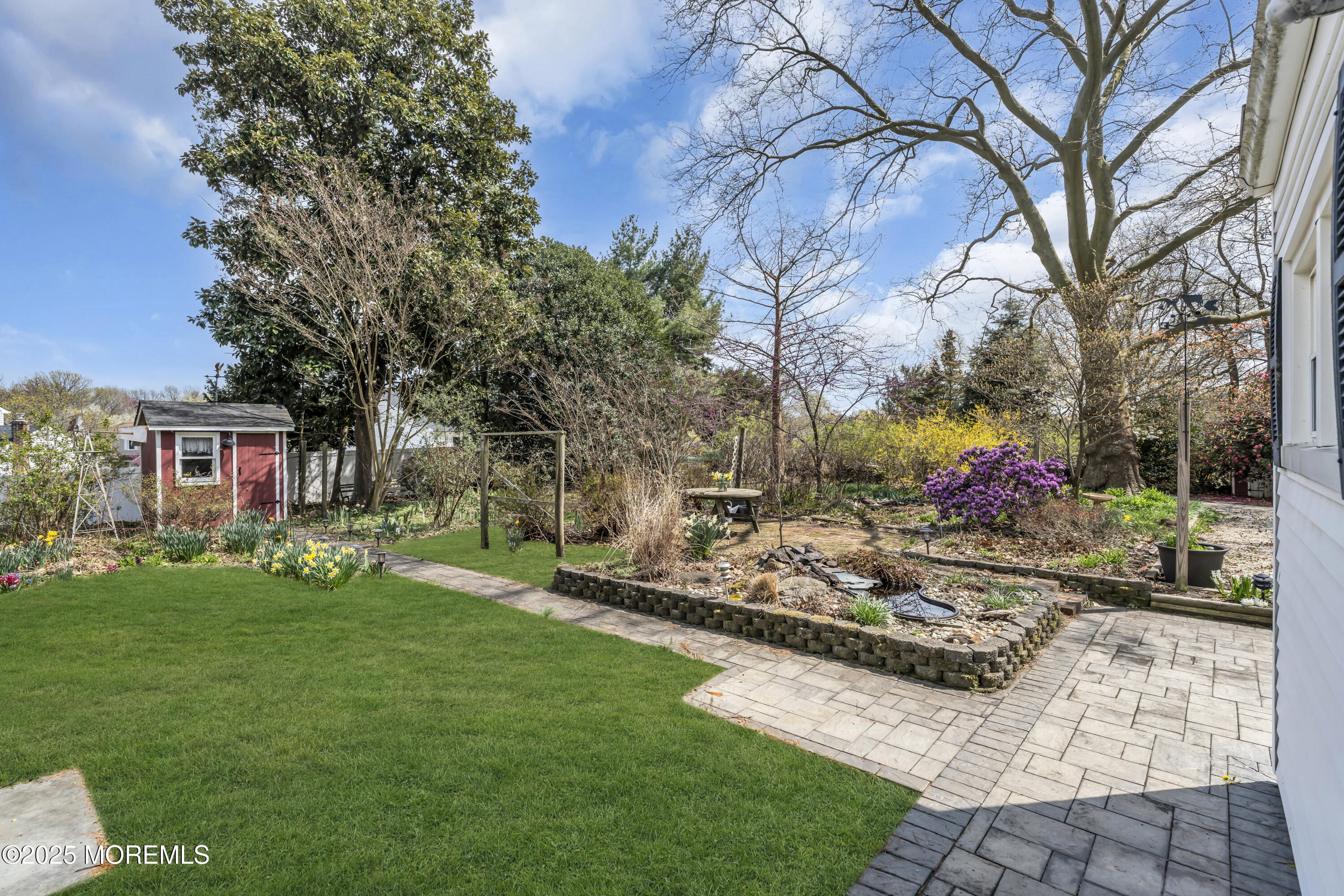 Hazlet, New Jersey, 07730, United States, 4 Bedrooms Bedrooms, ,2 BathroomsBathrooms,Residential,Active,2043138