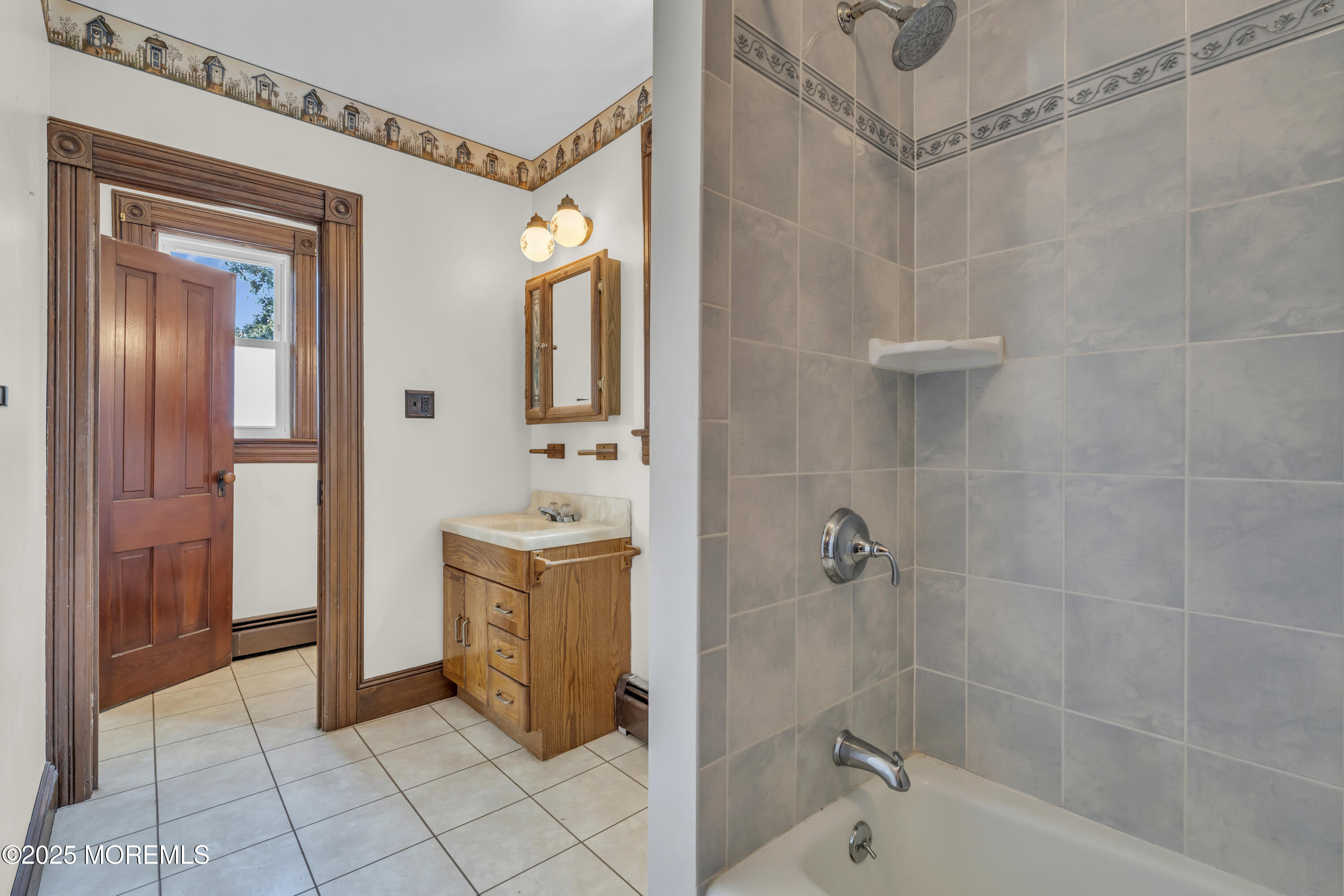 Hazlet, New Jersey, 07730, United States, 4 Bedrooms Bedrooms, ,2 BathroomsBathrooms,Residential,Active,2043138