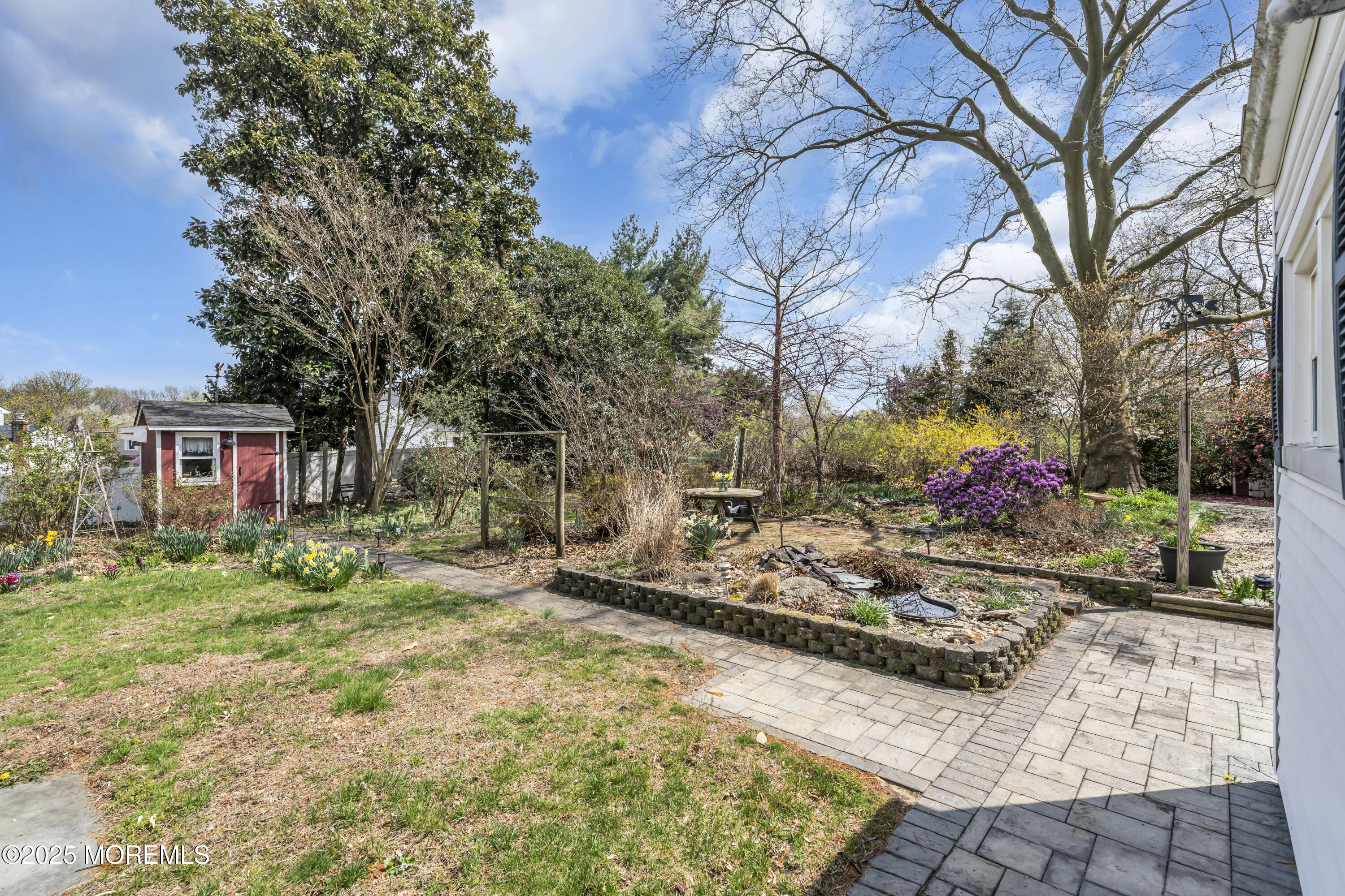 Hazlet, New Jersey, 07730, United States, 4 Bedrooms Bedrooms, ,2 BathroomsBathrooms,Residential,Active,2043138