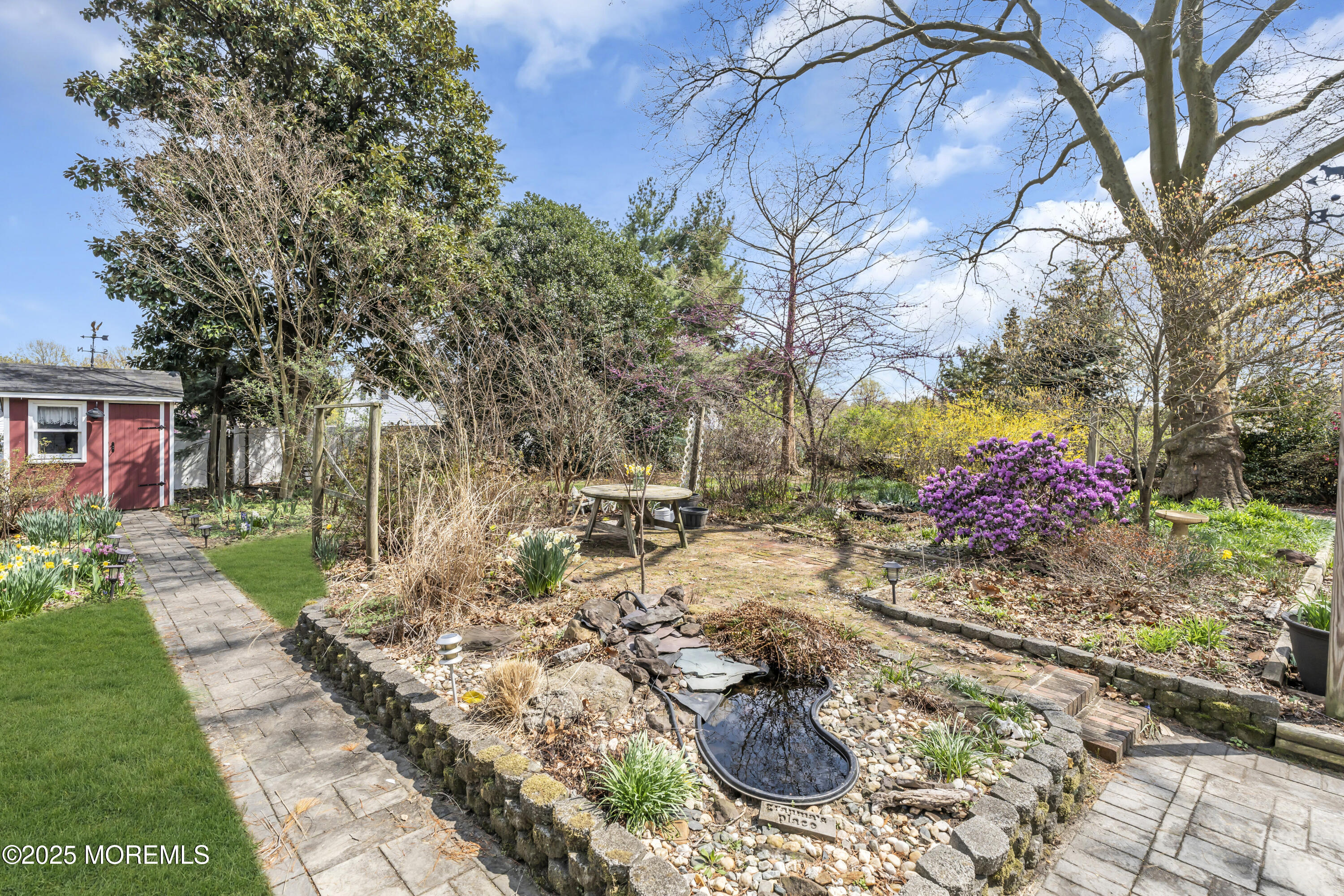 Hazlet, New Jersey, 07730, United States, 4 Bedrooms Bedrooms, ,2 BathroomsBathrooms,Residential,Active,2043138