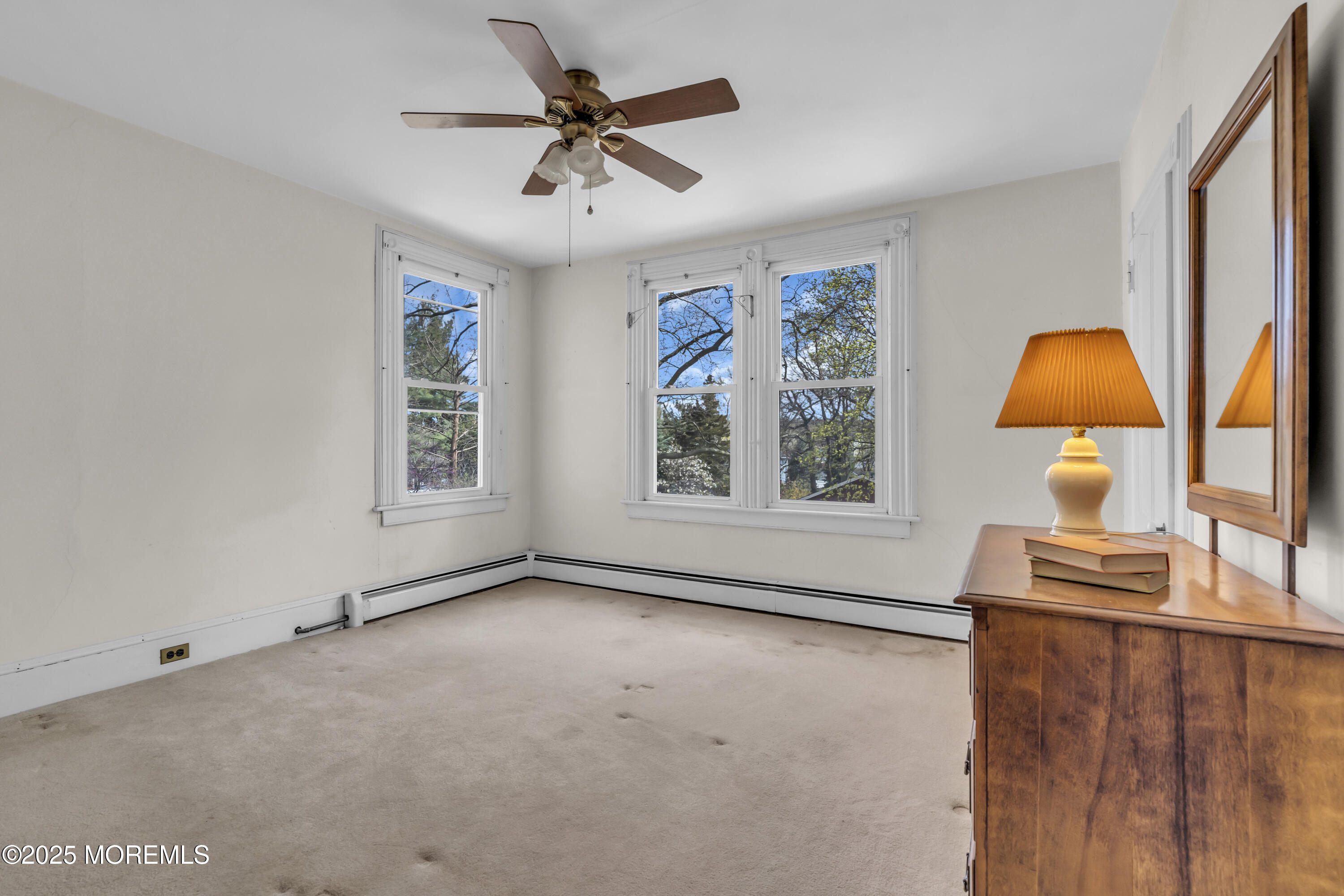 Hazlet, New Jersey, 07730, United States, 4 Bedrooms Bedrooms, ,2 BathroomsBathrooms,Residential,Active,2043138