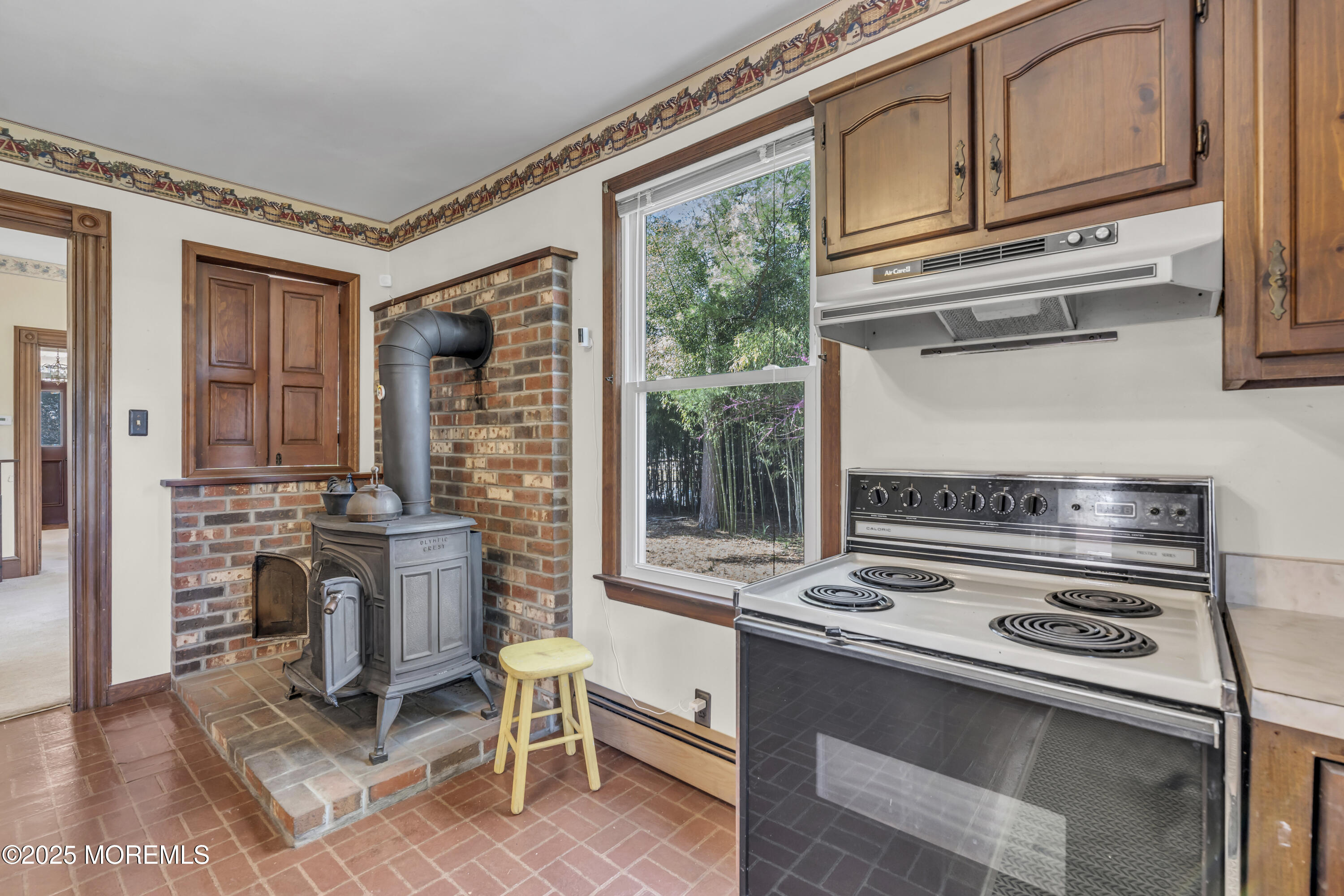 Hazlet, New Jersey, 07730, United States, 4 Bedrooms Bedrooms, ,2 BathroomsBathrooms,Residential,Active,2043138