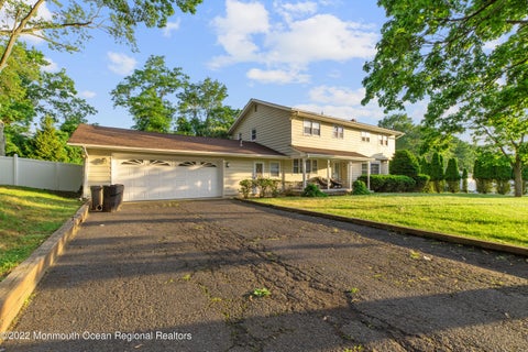 Homes For Rent - 2 Karen Court<br/> West Long Branch, NJ 07764