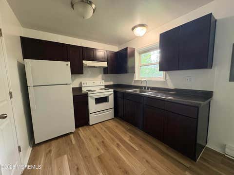 Apartment For Rent - 14 Spring Terrace<br/> Freehold, NJ 07728
