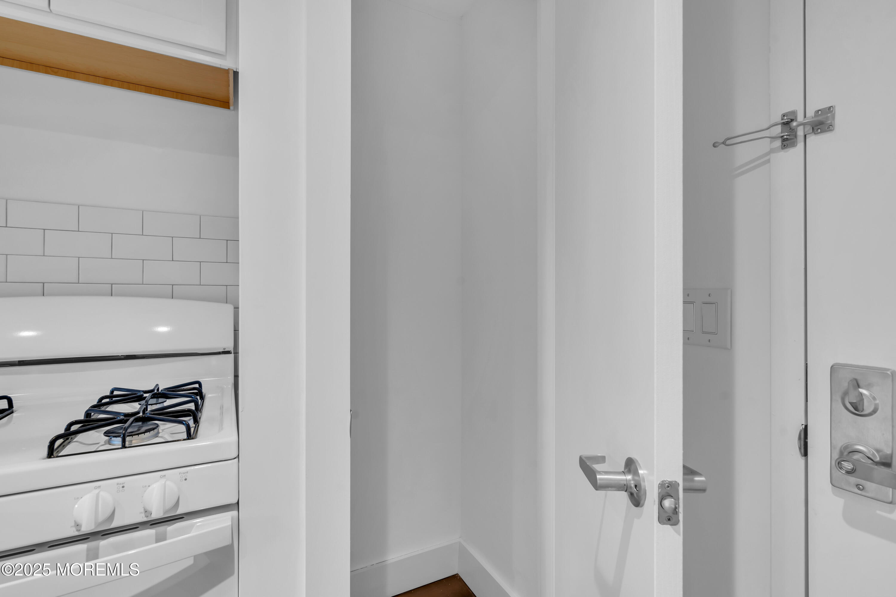 3011 Edwin Avenue #5J, Fort Lee, New Jersey image 18