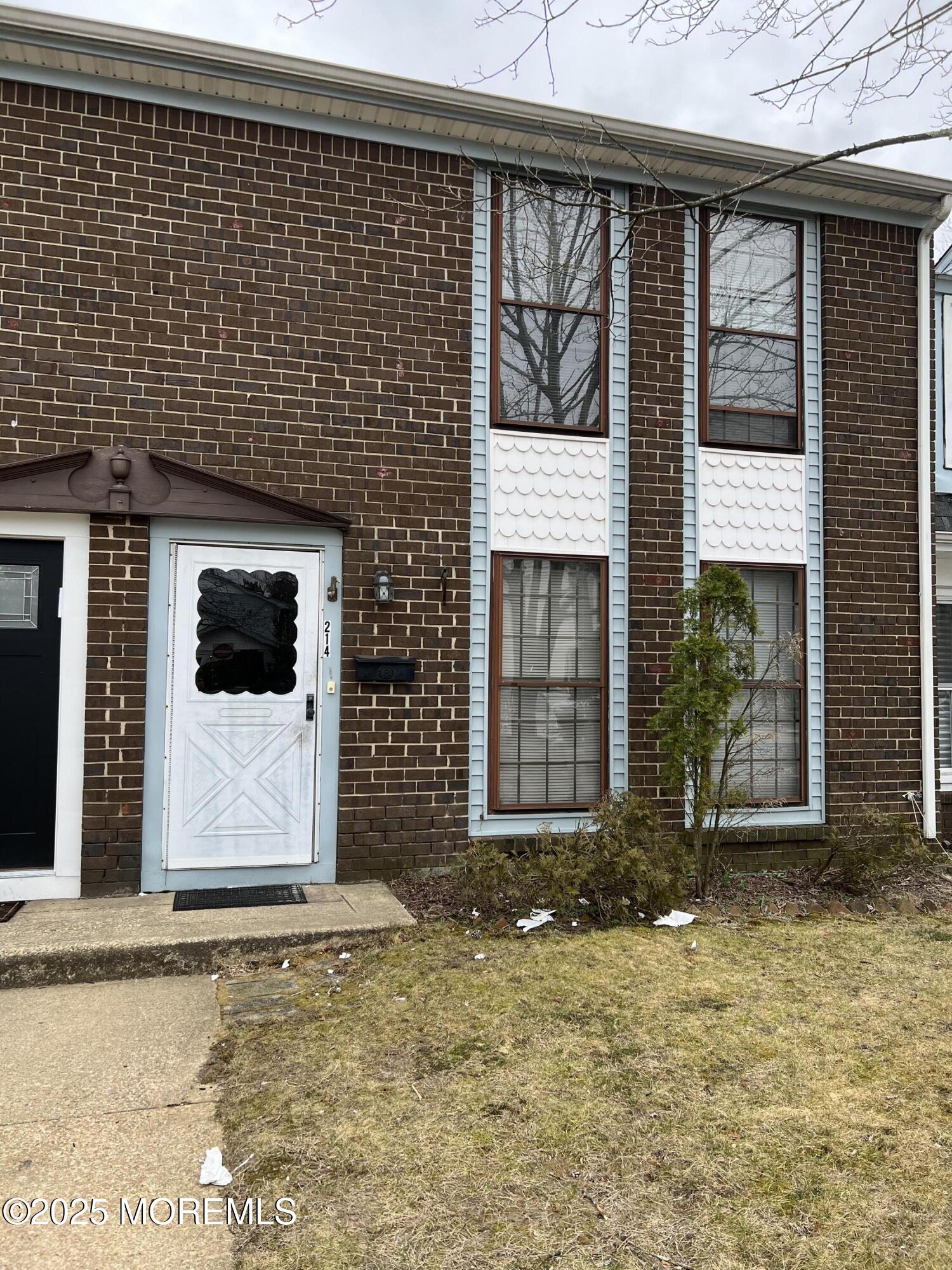 214 Williamsburg Lane, Lakewood, New Jersey image 1
