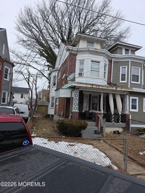 Homes For Sale - 175 Division Street<br/> Trenton, NJ 08611