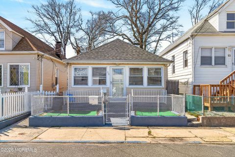 55 Pineview Avenue Keansburg NJ 07734