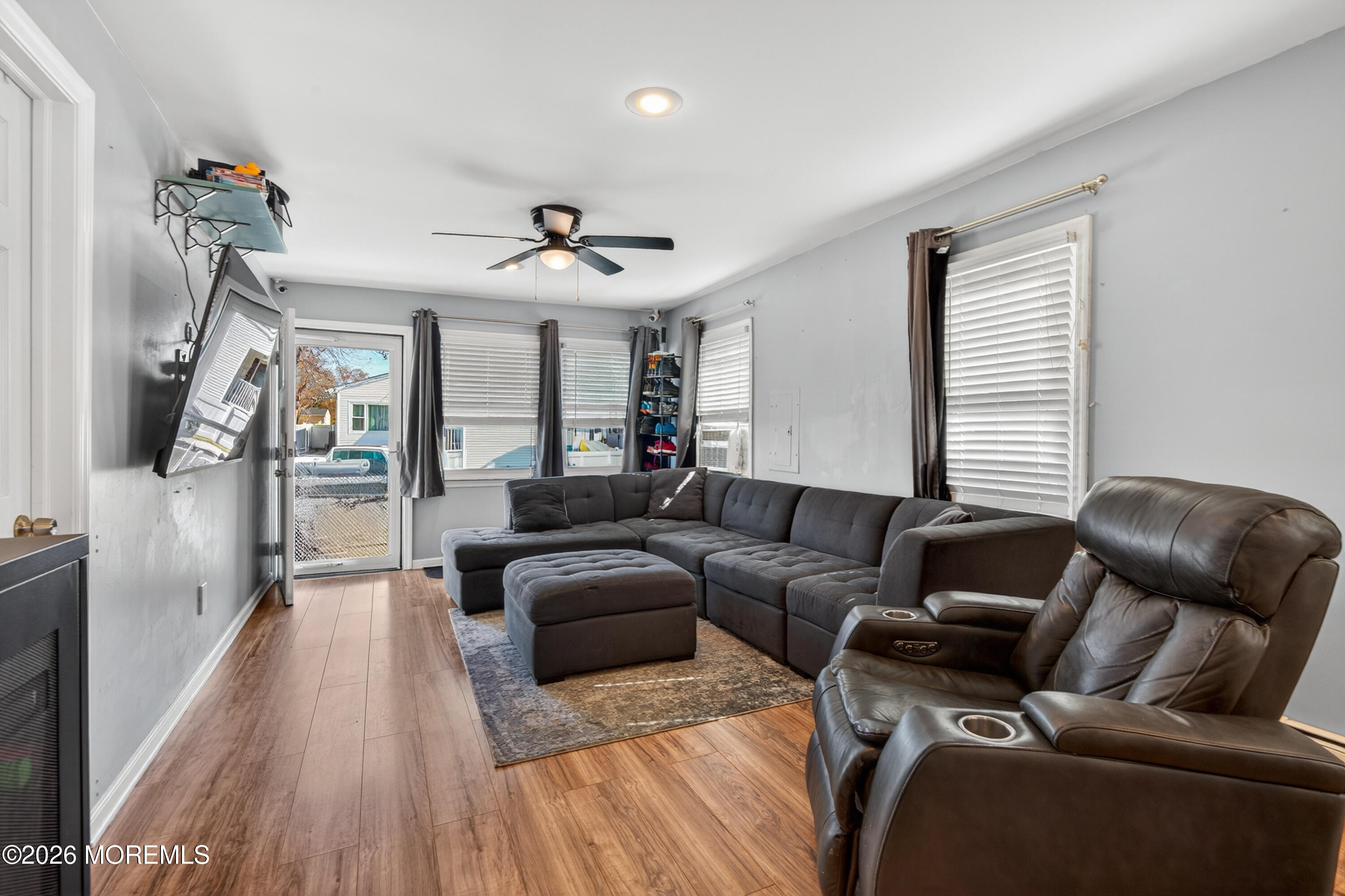 55 Pineview Avenue