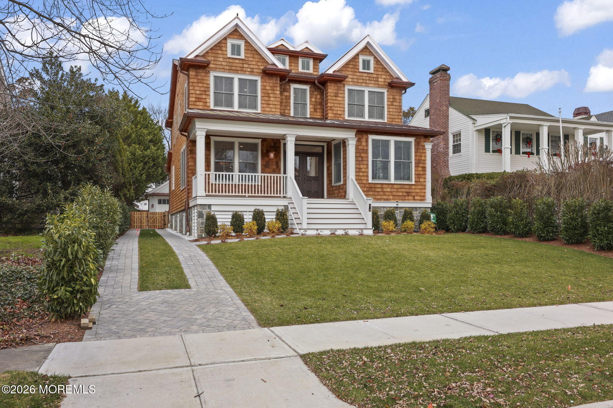1-web-or-mls-4-web-or-mls-LPM_6222