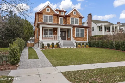 MLS: 22604500