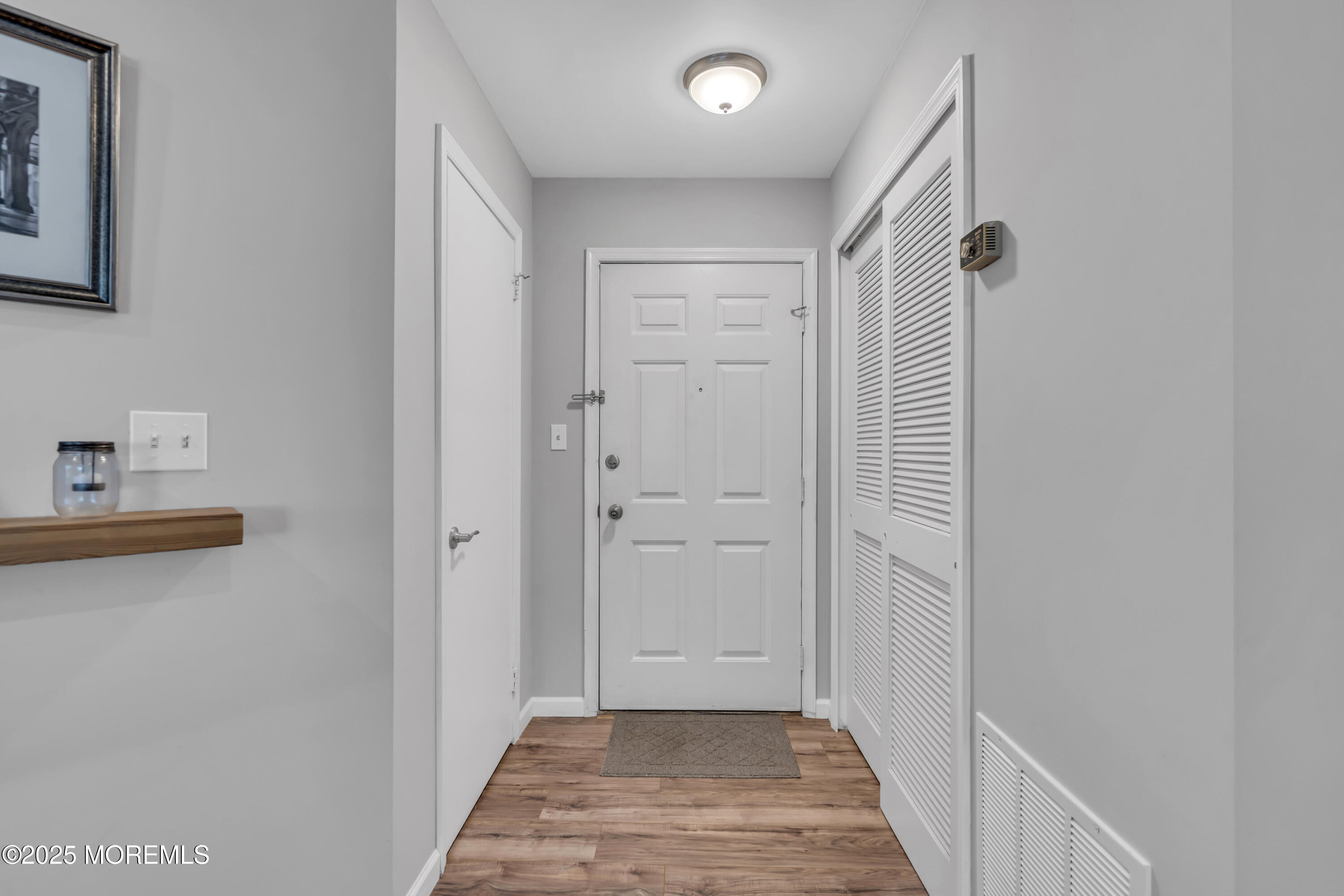 568 Applewood Court, Howell, New Jersey image 3