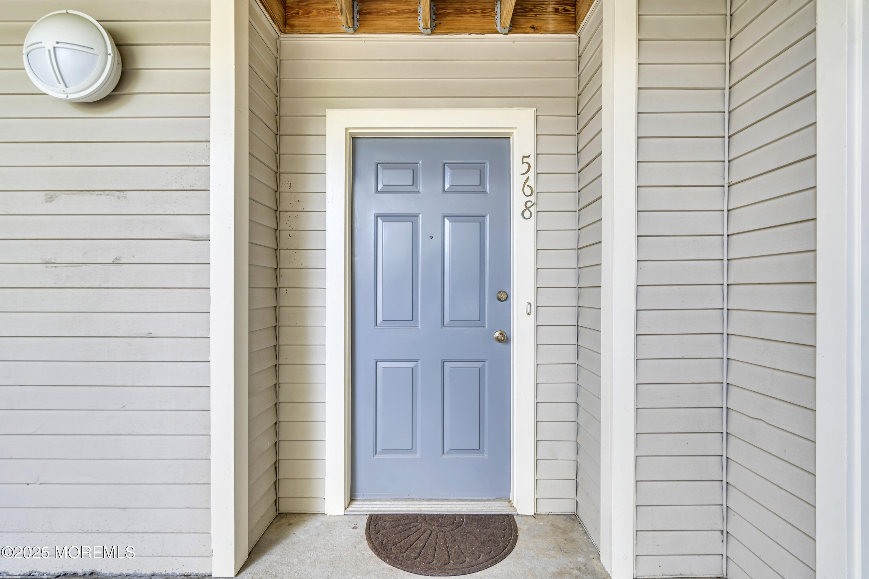 568 Applewood Court, Howell, New Jersey image 2