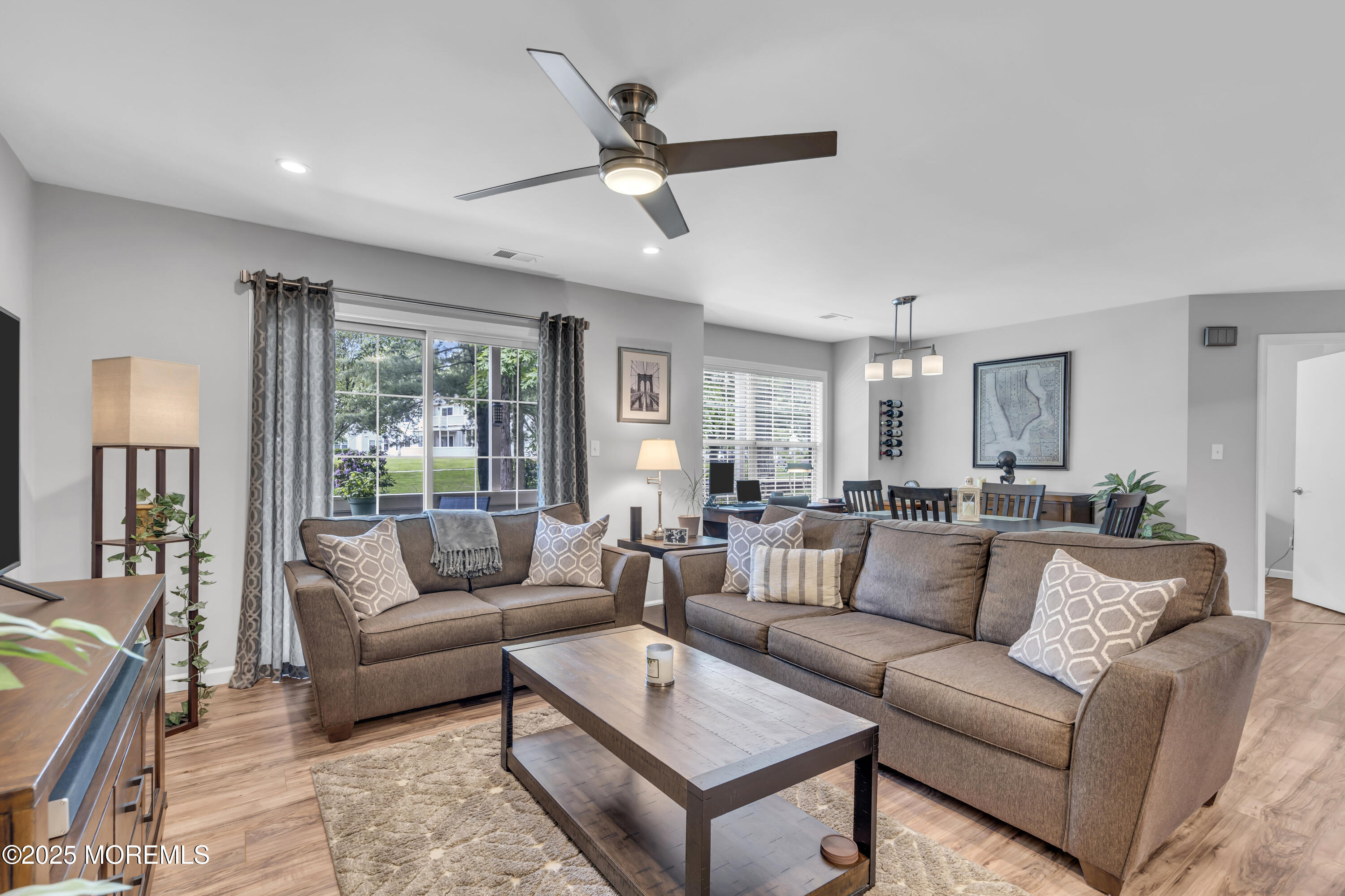 568 Applewood Court, Howell, New Jersey image 4