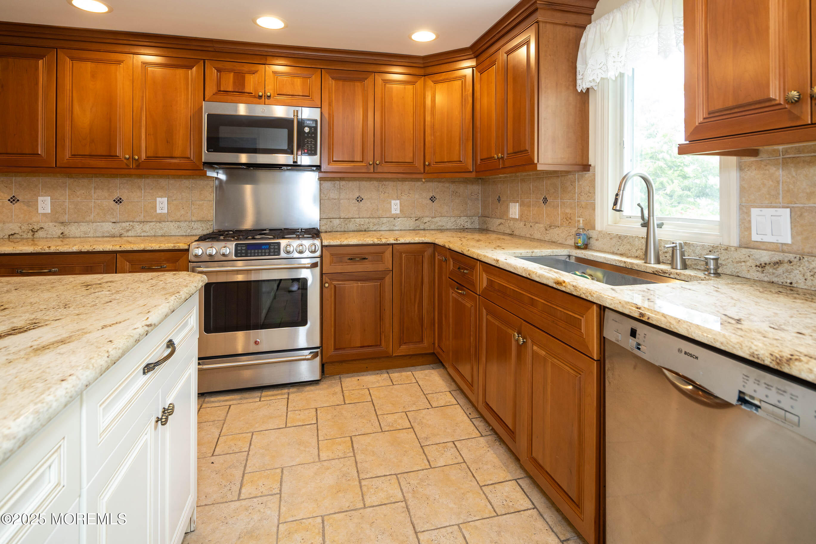 153 12th Street, Belford, New Jersey image 12