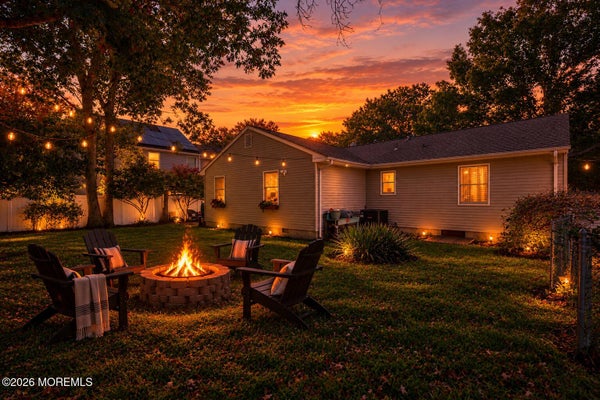 180 GUNWALE RD, MANAHAWKIN, NJ 08050 - Image c2d757ea2a138f2338146ec90bd4979e/3893701875