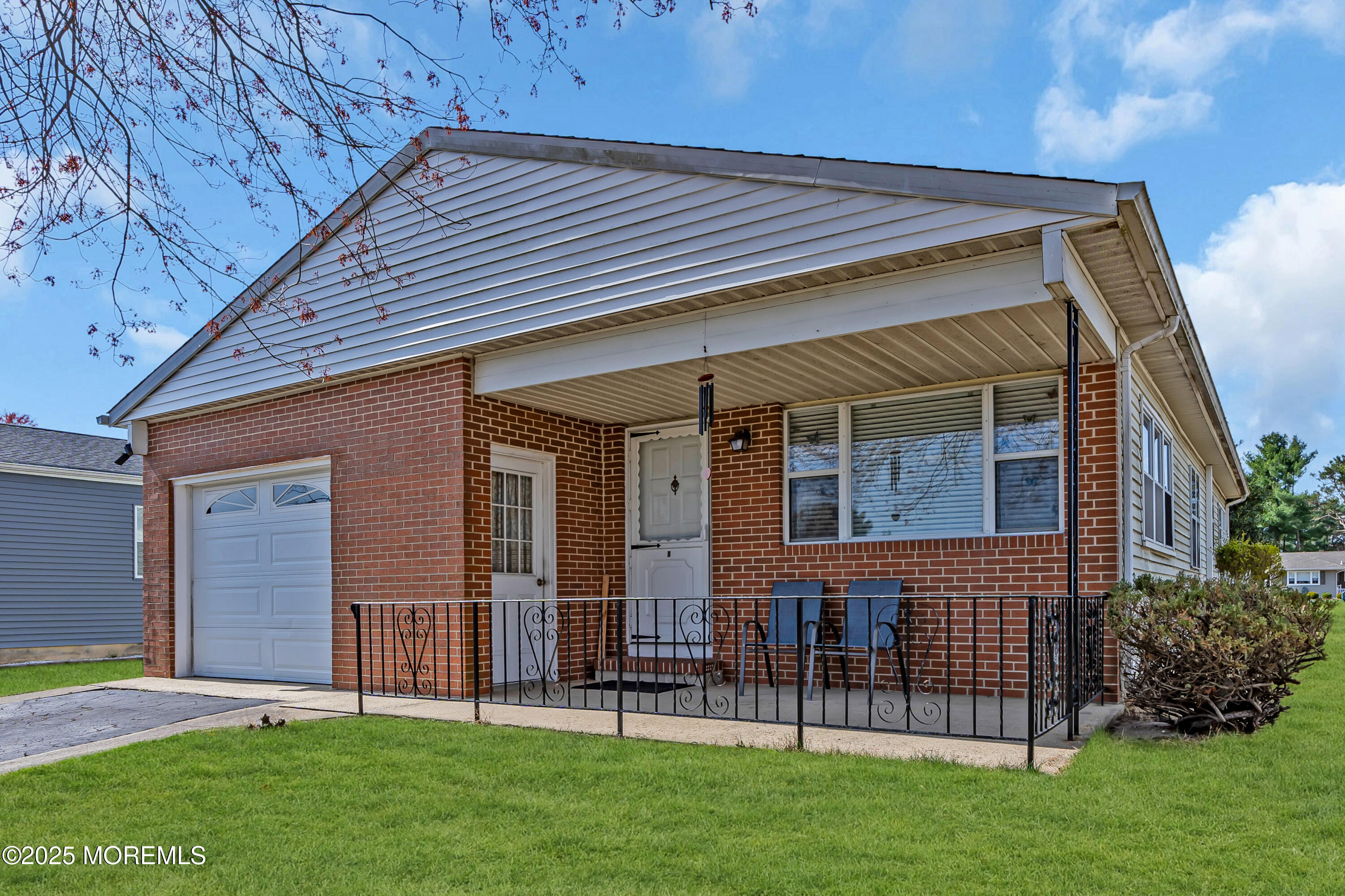 9 Banning Court, Toms River, New Jersey image 3
