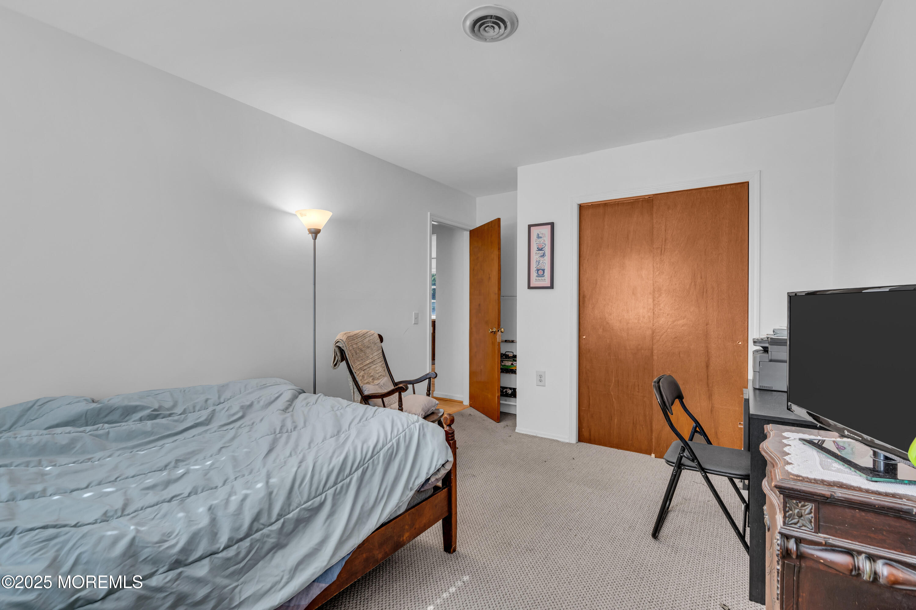 9 Banning Court, Toms River, New Jersey image 16