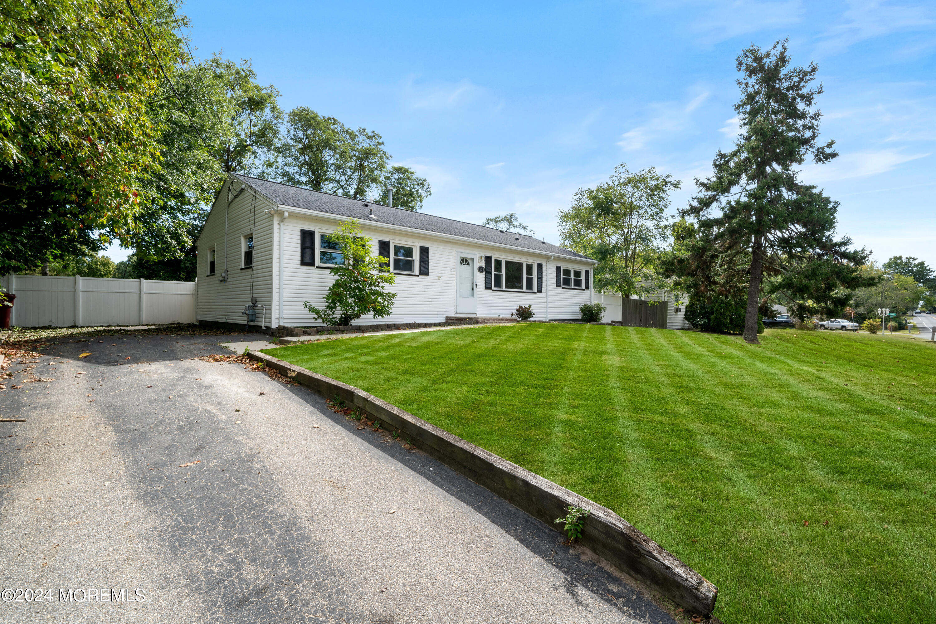 135 Mill Creek Road, Bayville, New Jersey image 3