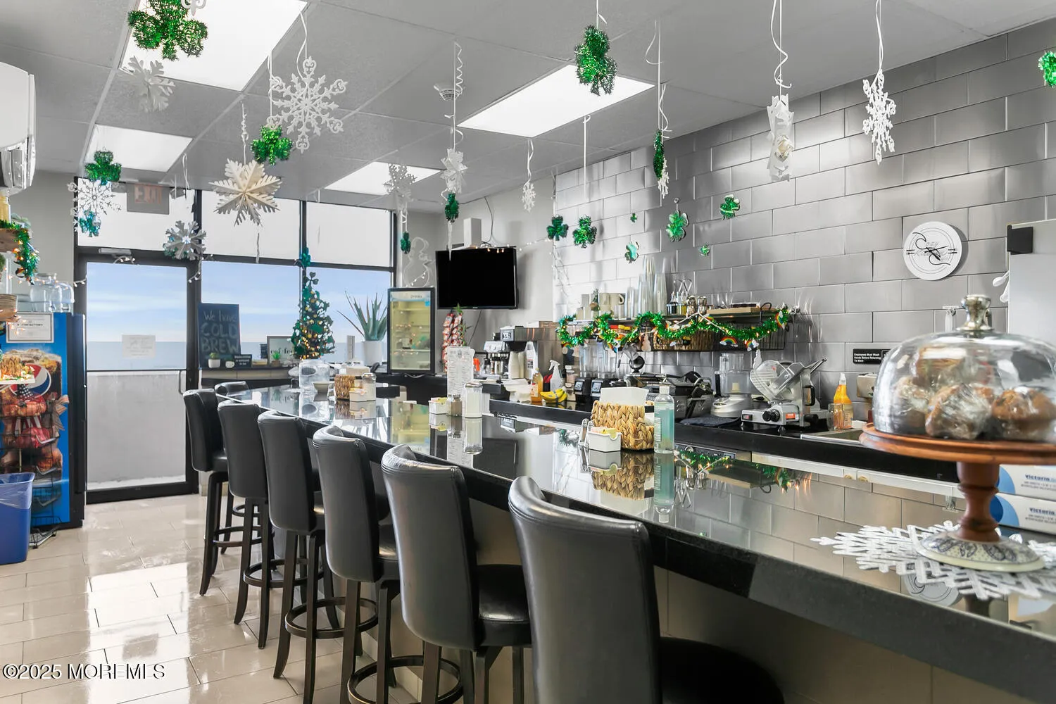 Monmouth Beach, New Jersey 07750, United States, 1 Bedroom Bedrooms, ,2 BathroomsBathrooms,Residential,Active,86462