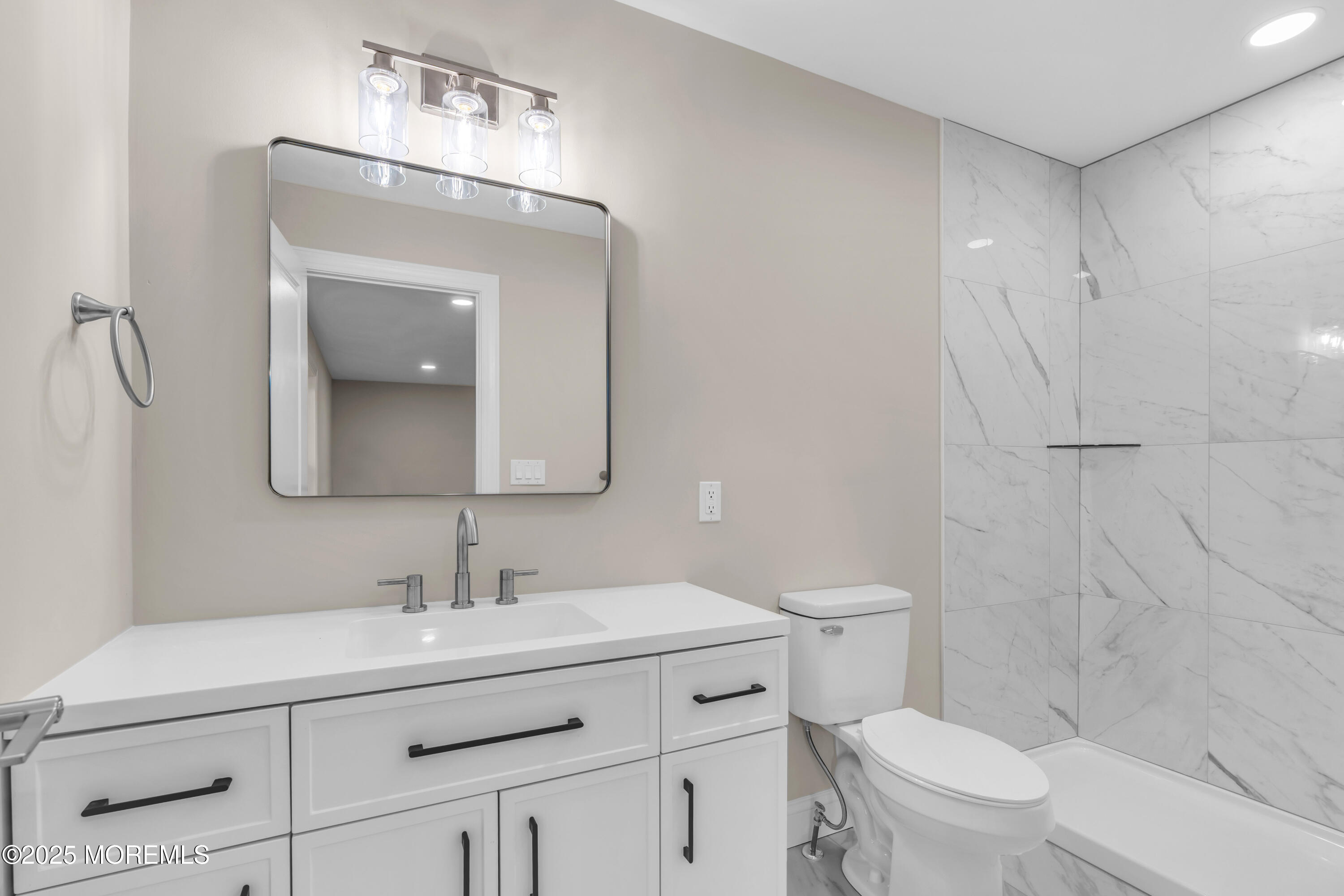 7 Seabreeze Square, Freehold, New Jersey image 30
