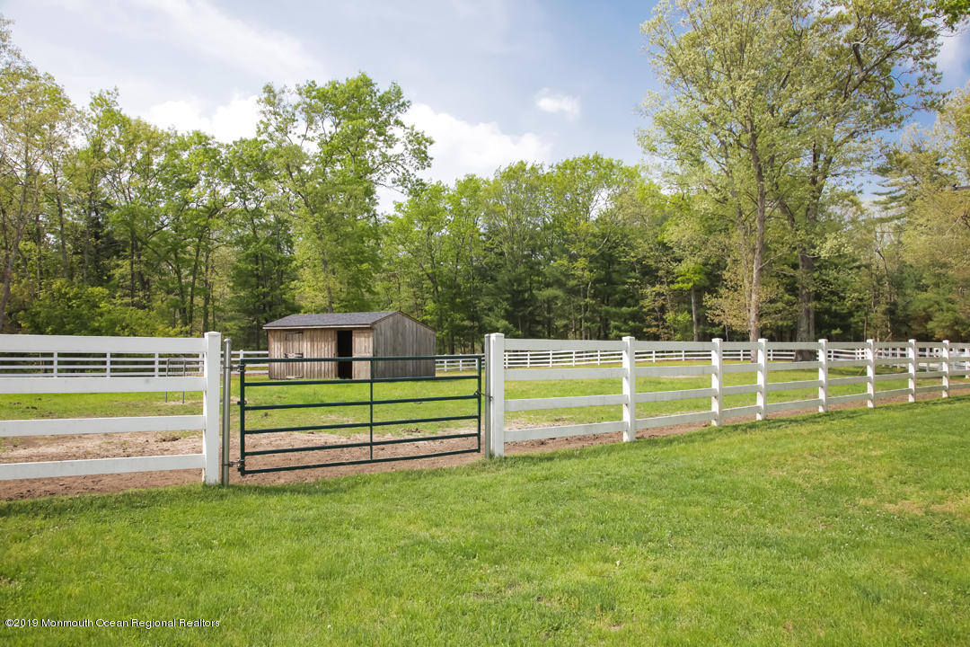 24 Squankum Road, Colts Neck, New Jersey image 23